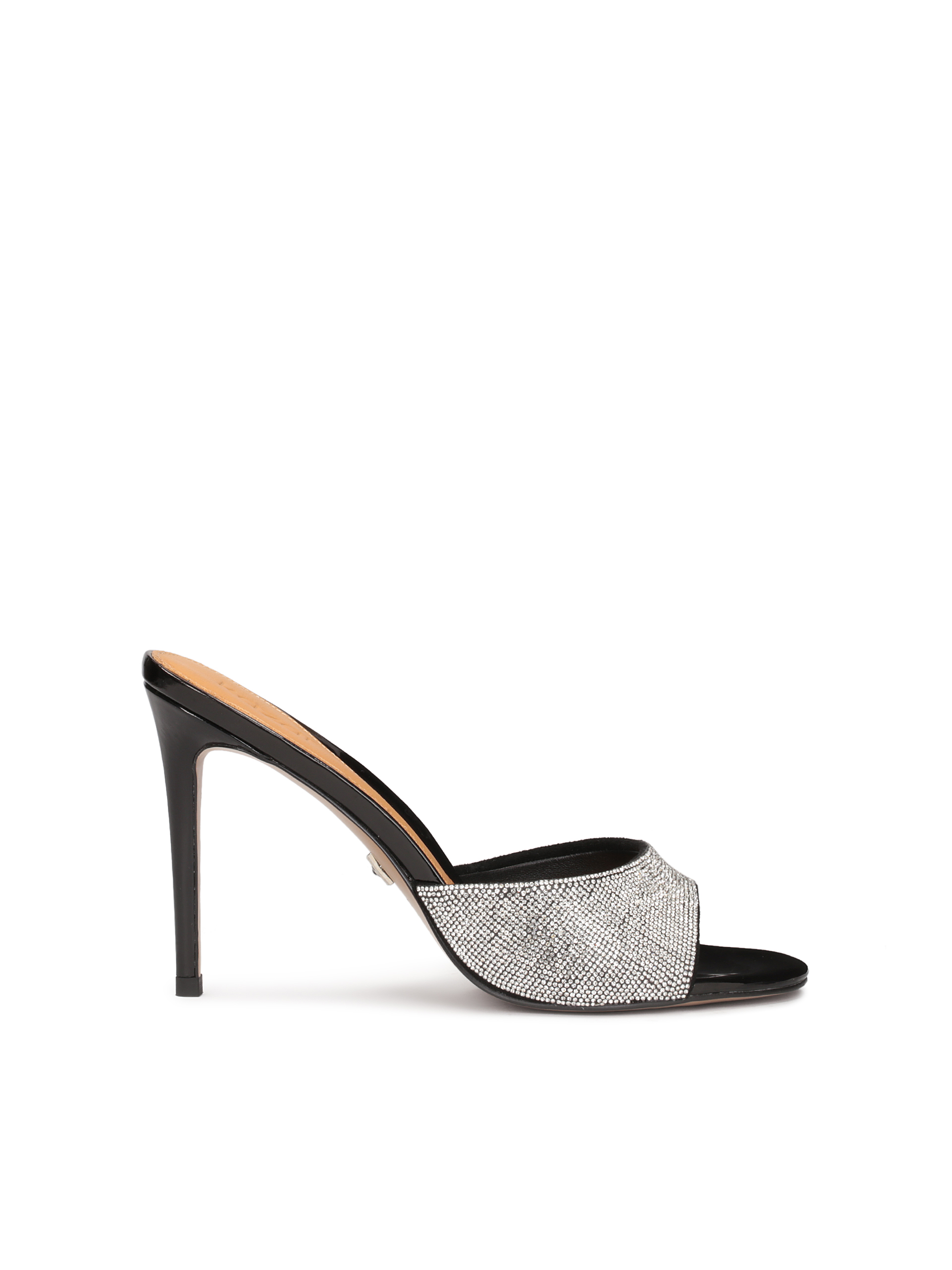 Połyskujące klapki na smukłym obcasie