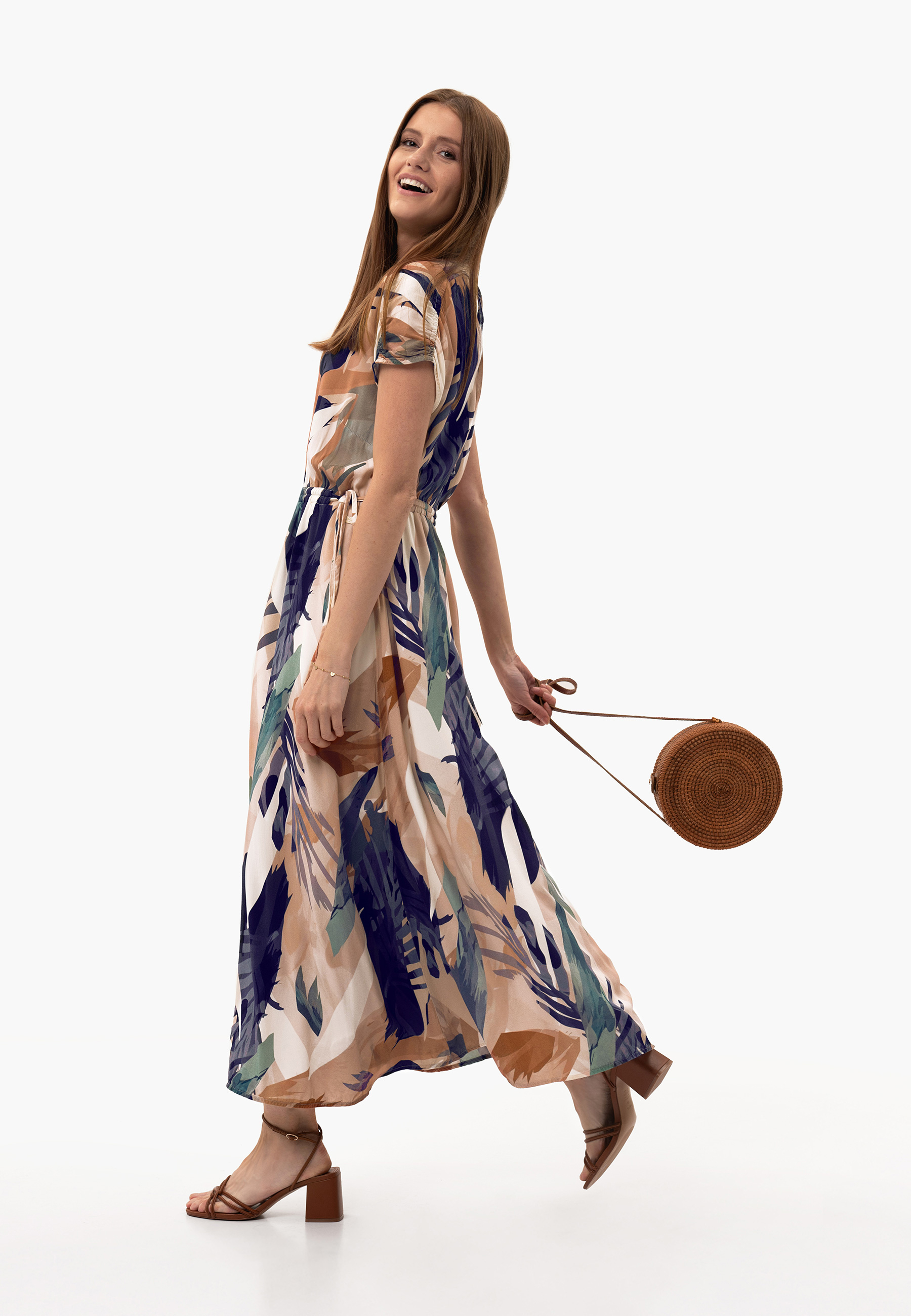 Zwiewna, długa sukienka G-FUERTA