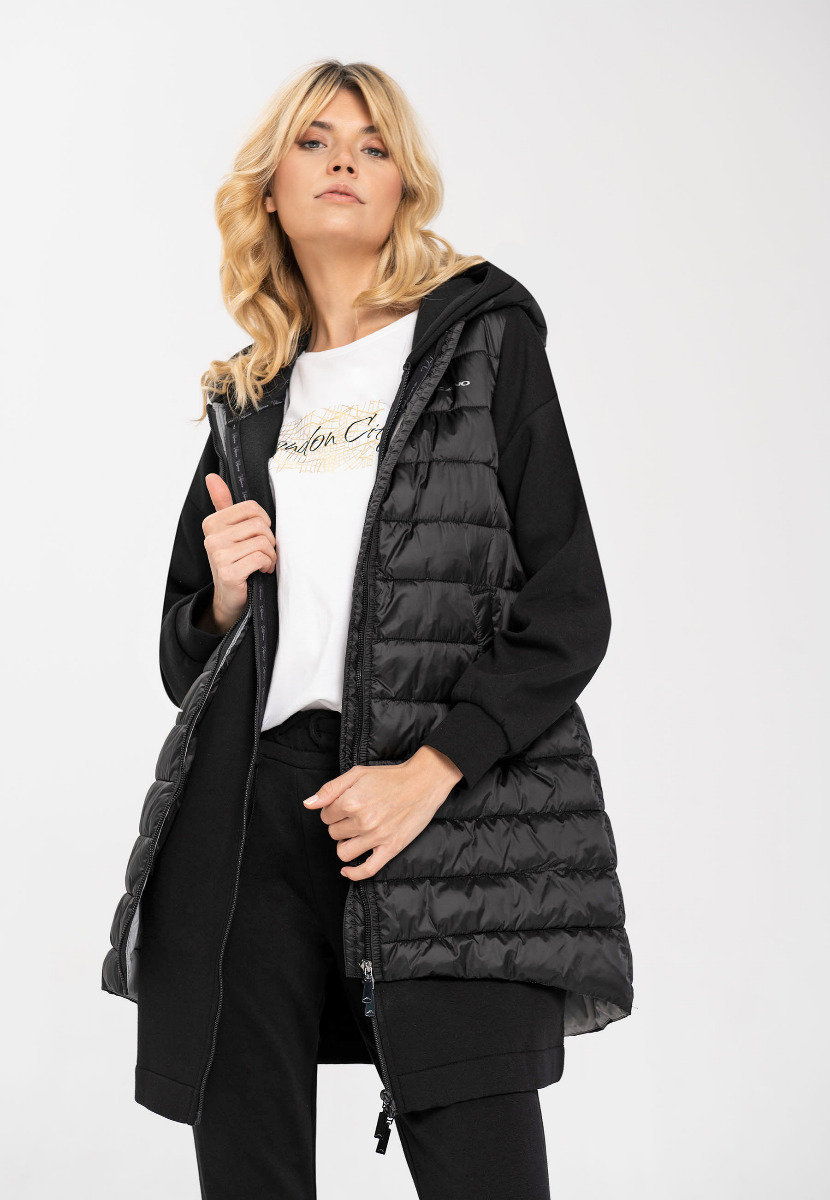 Pikowany bezrękawnik damski z kapturem V-SAVANA