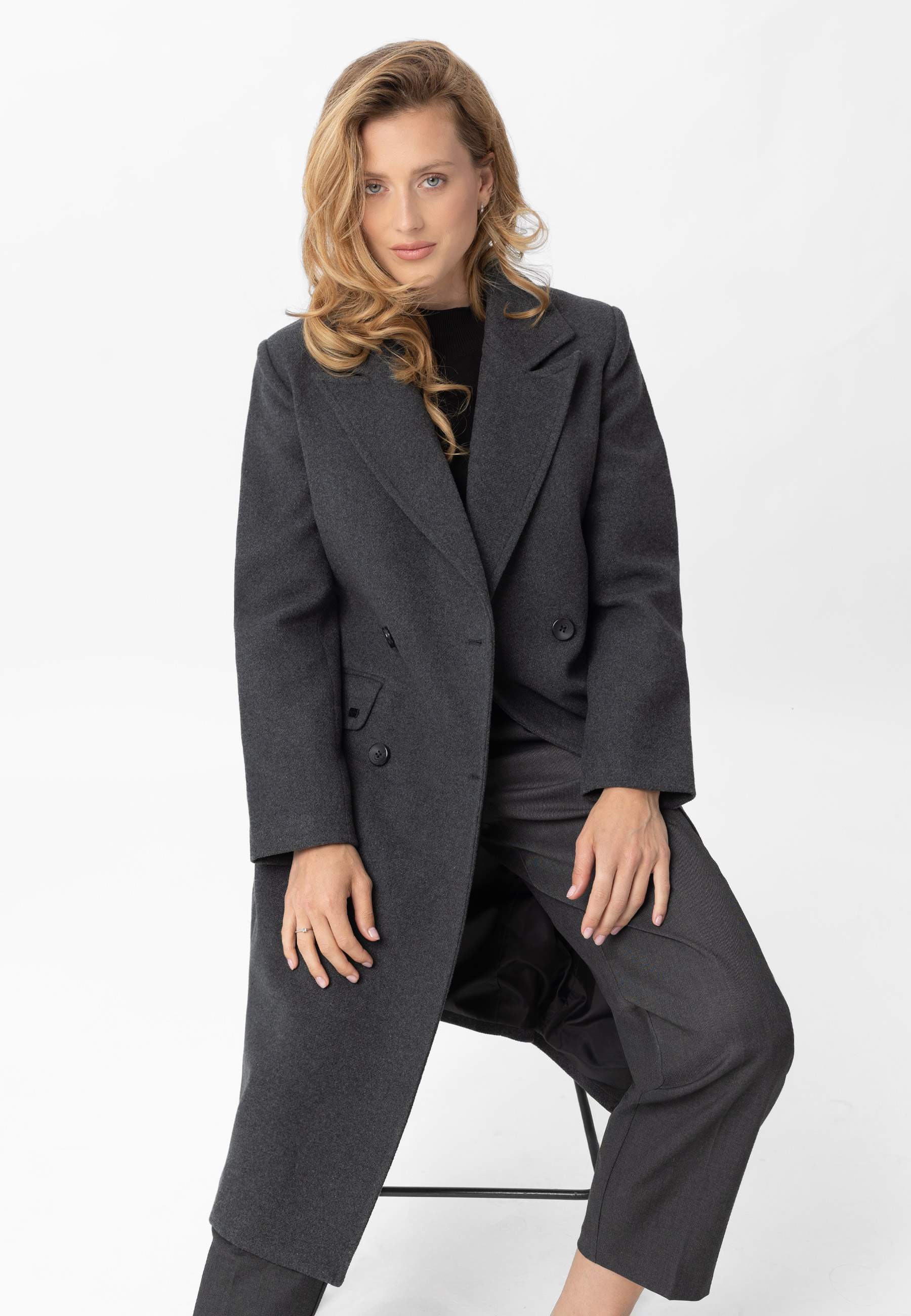 Długi płaszcz dwurzędowy J-MIKELA