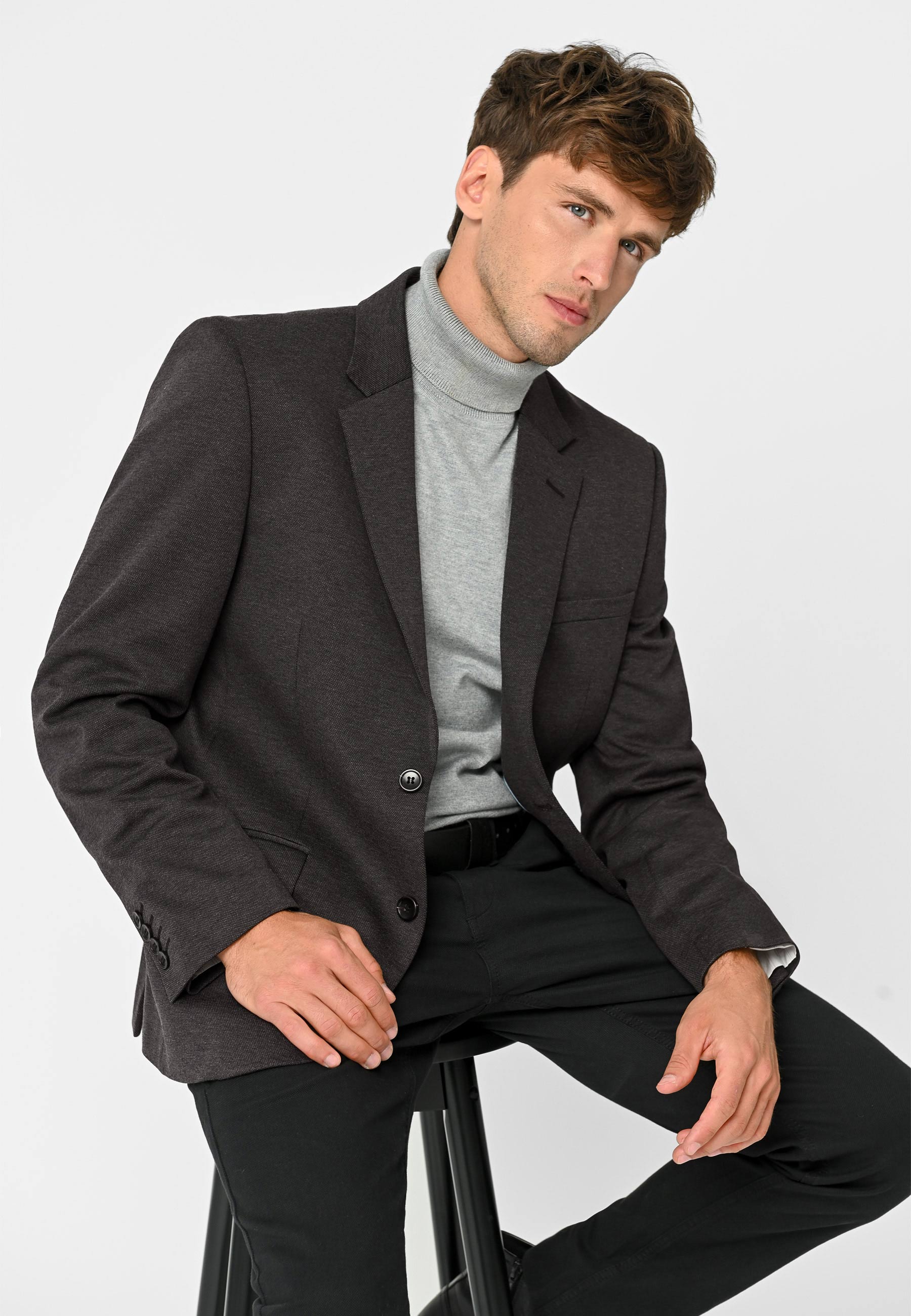 Jednorzędowa marynarka JB-RIZE