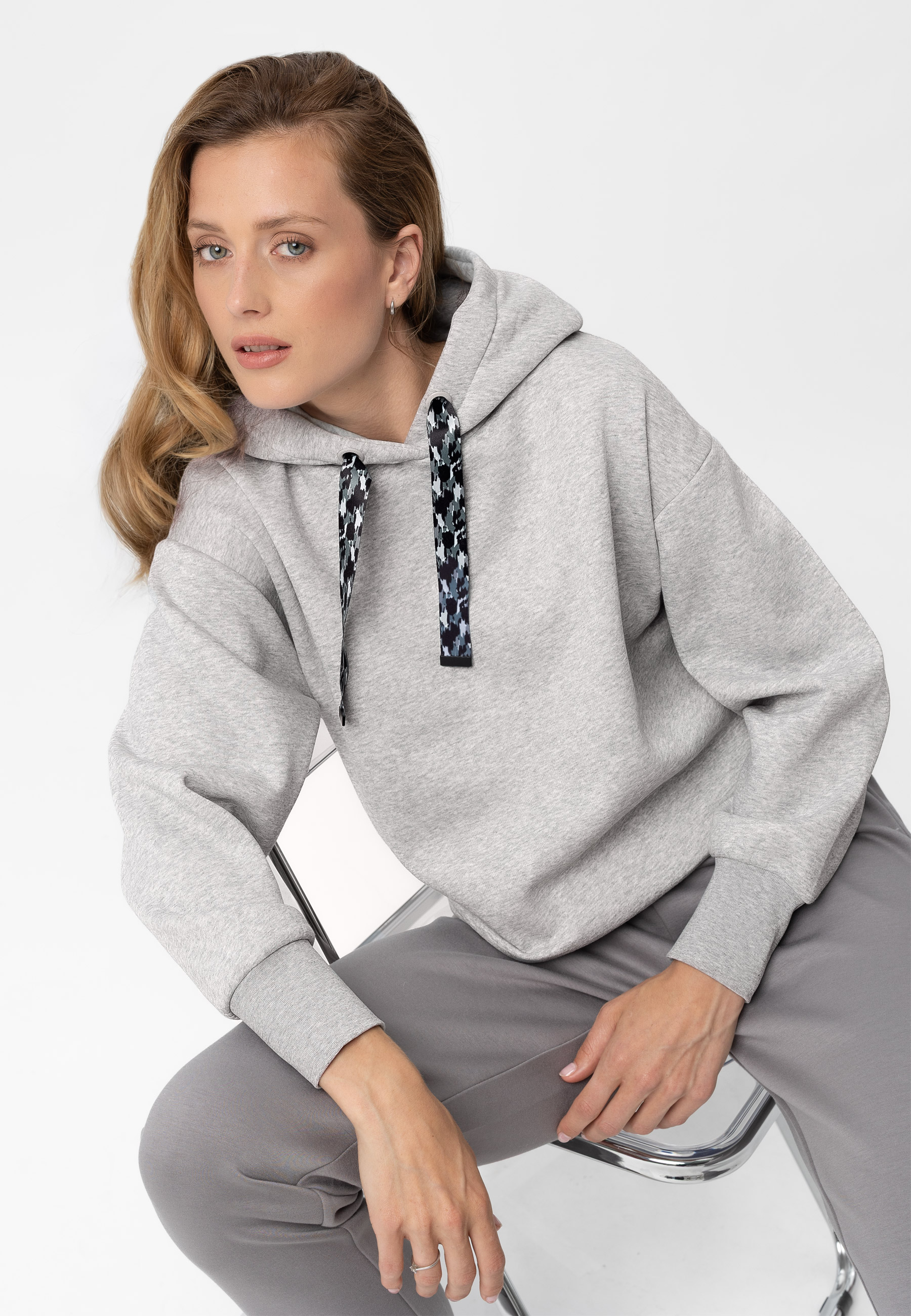 Bluza z kapturem B-ROSI