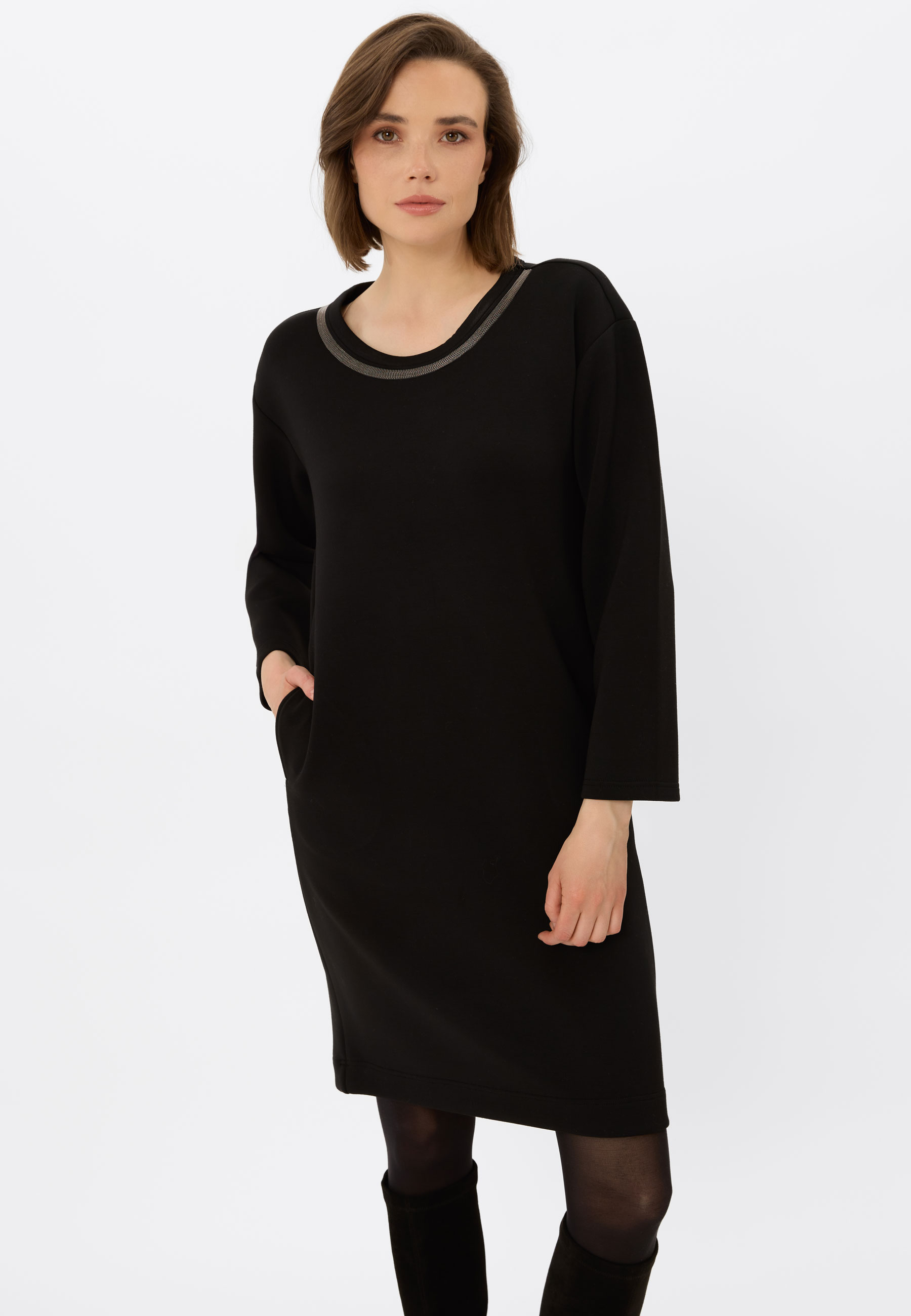 Czarna sukienka G-DEVA