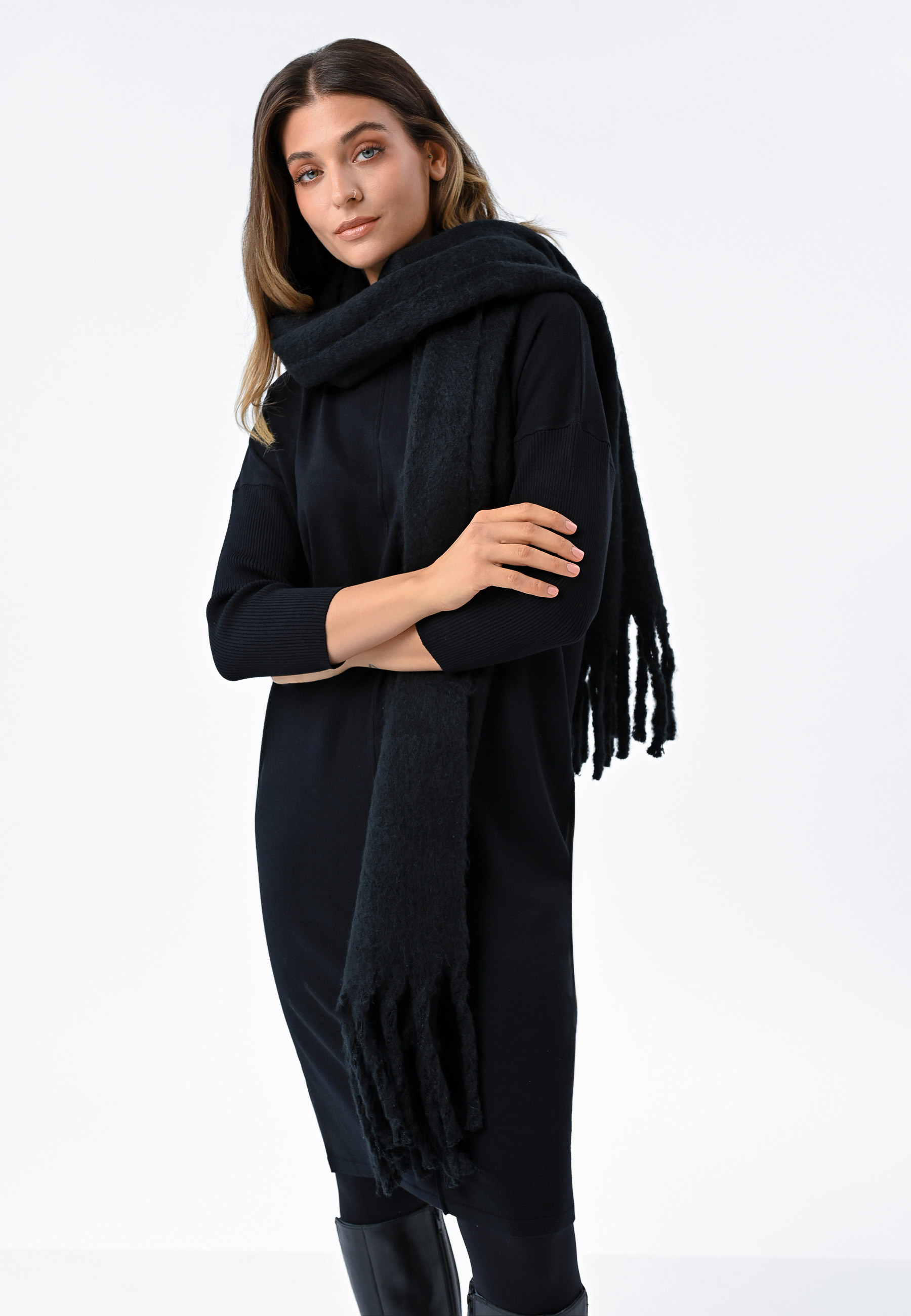 Dzianinowa sukienka oversize G-PEARL