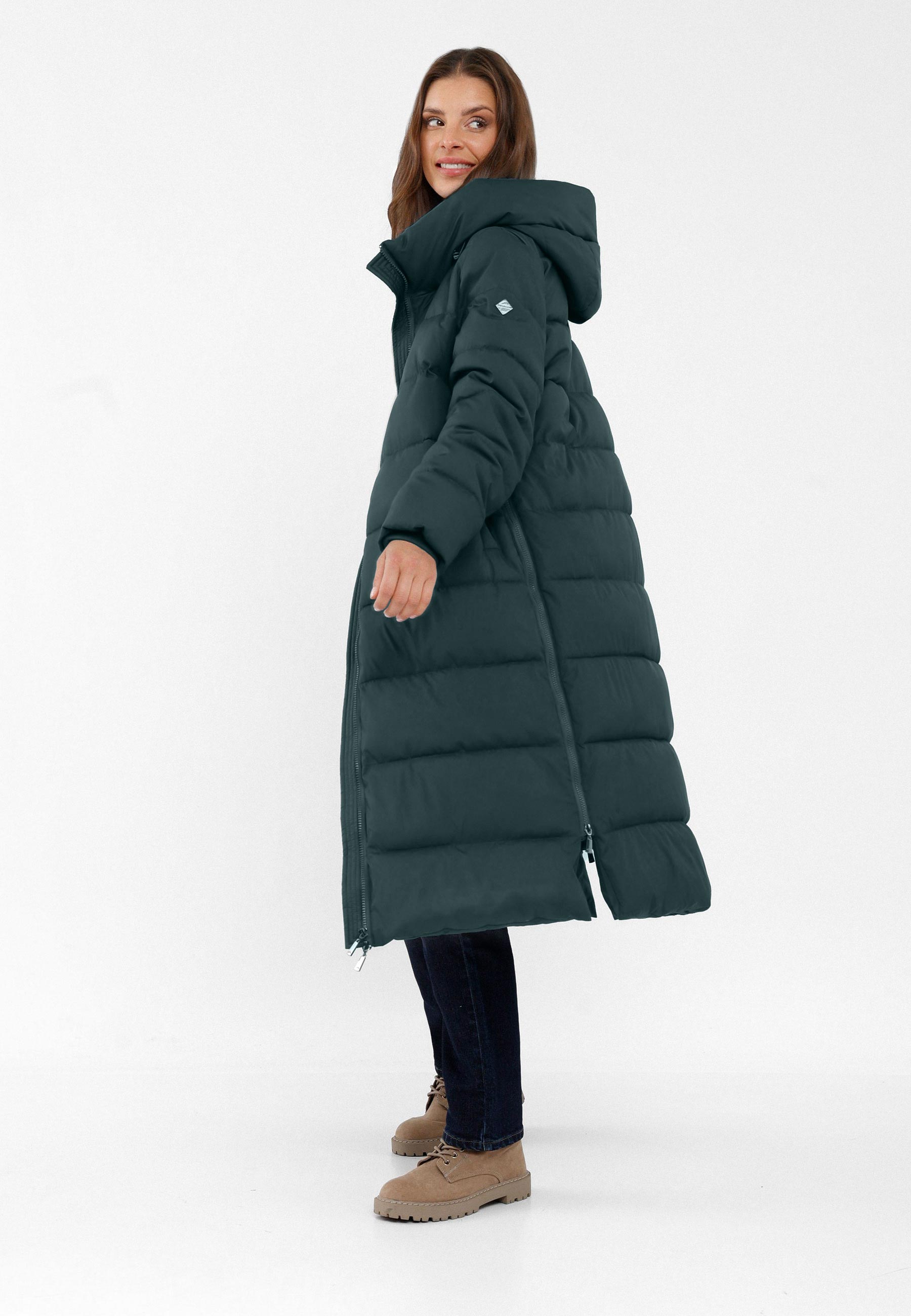 Długi płaszcz pikowany J-COMELY