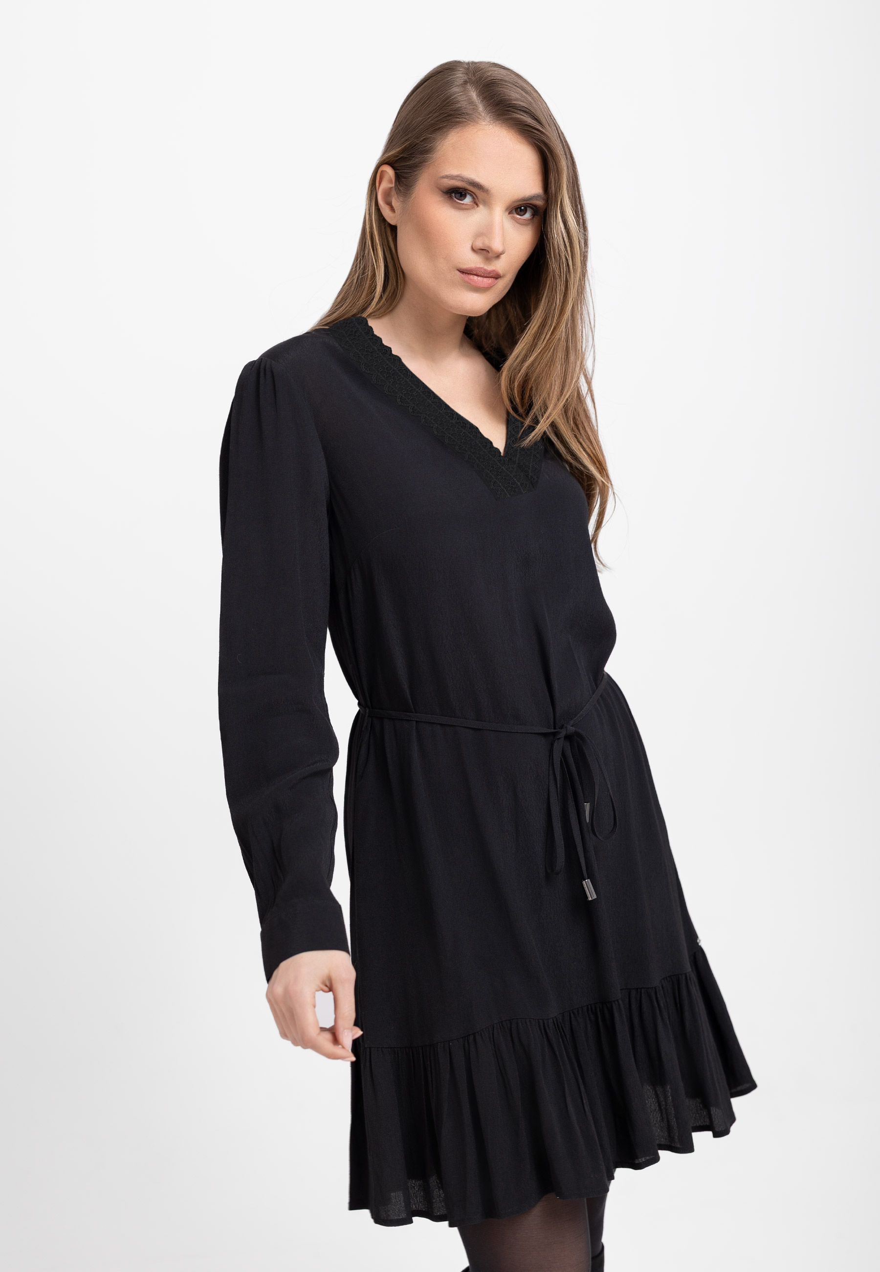 Czarna sukienka G-PEYA