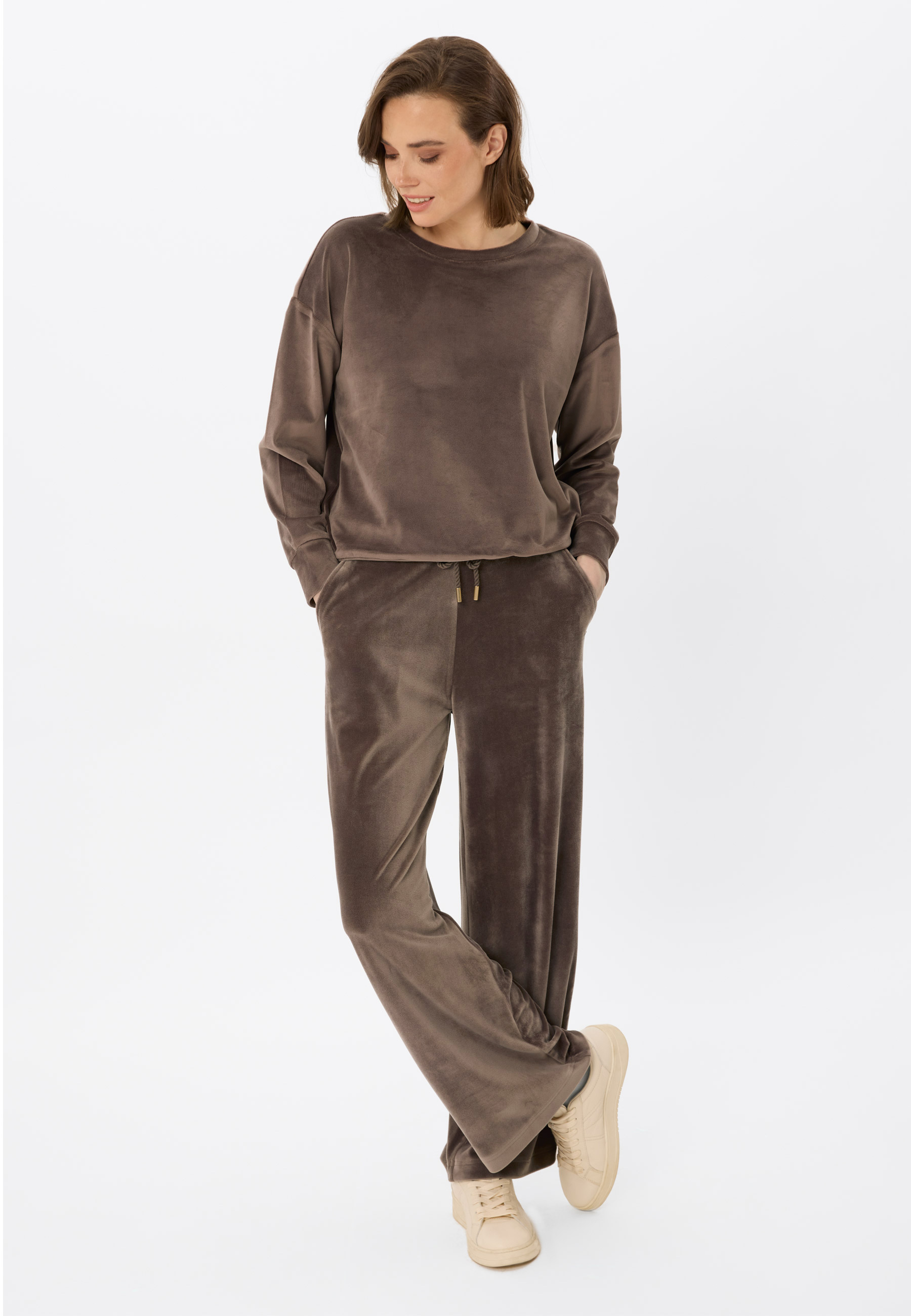 Szerokie, welurowe spodnie dresowe N-CASE