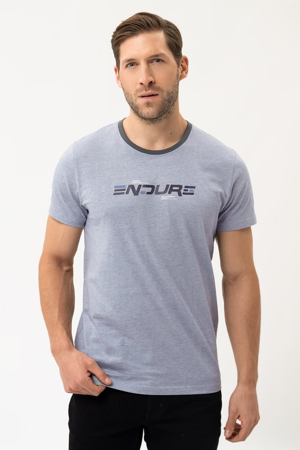 T-shirt w sportowym stylu T-ENDE