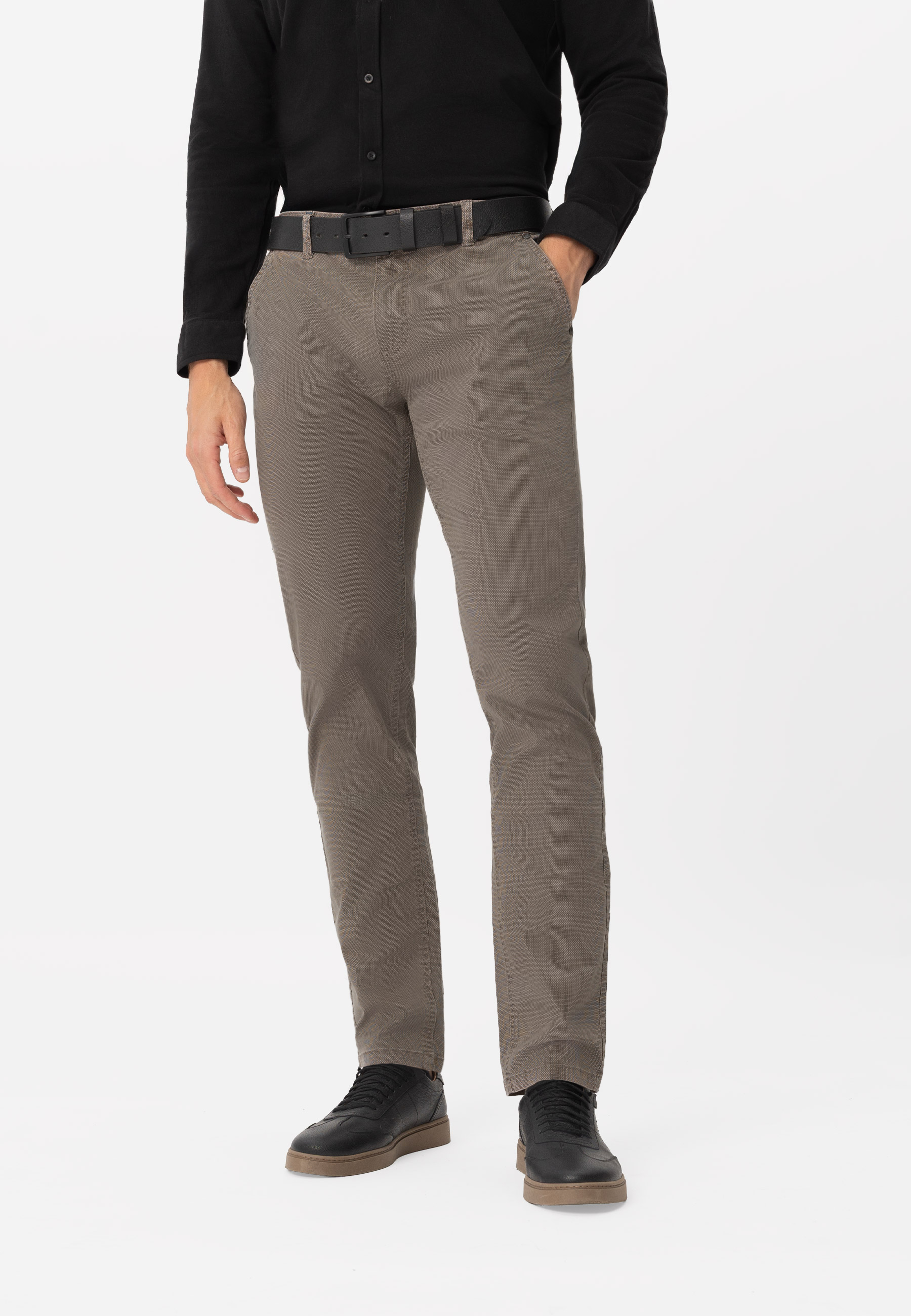 Beżowe chinosy R-FOST