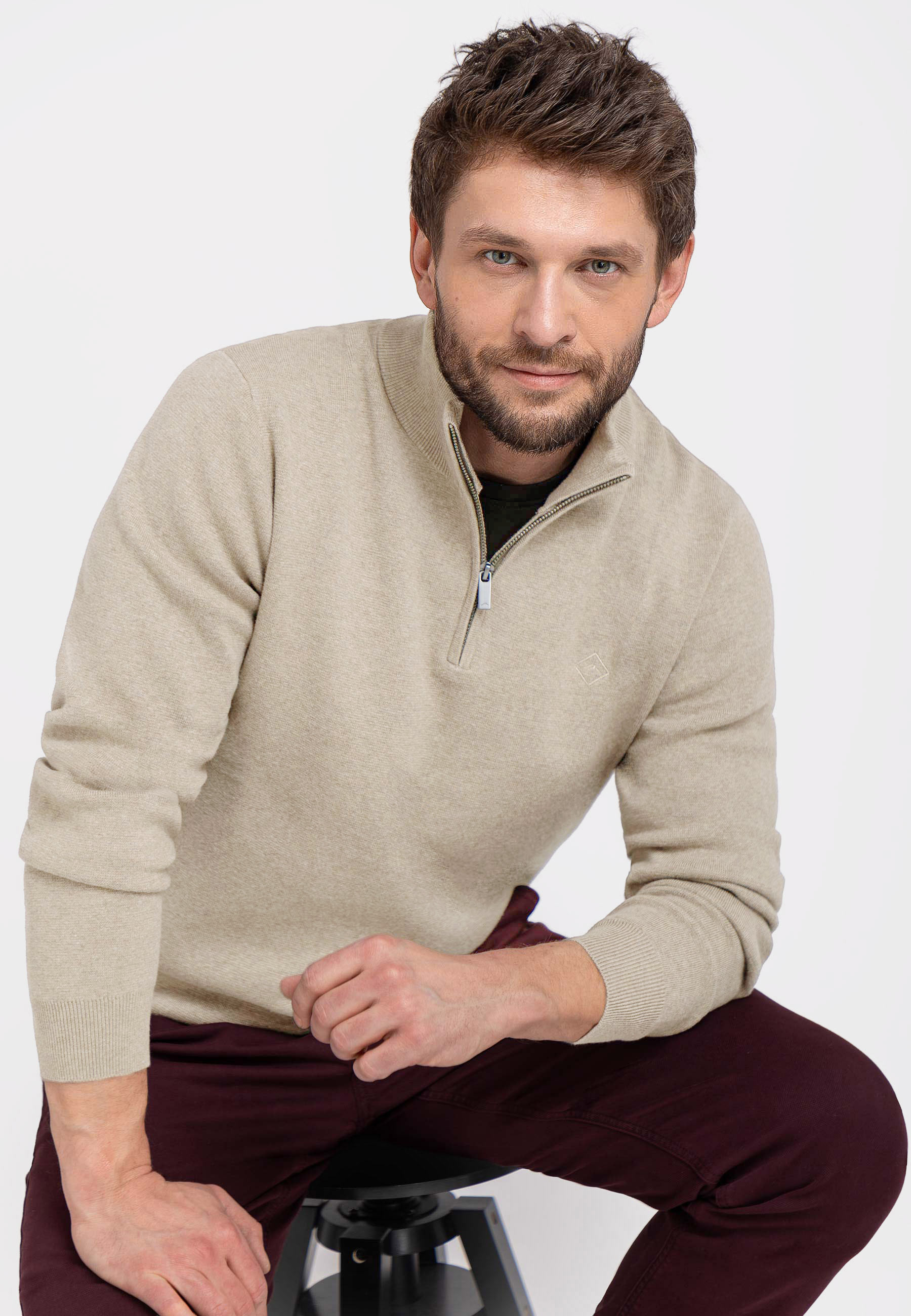 Sweter ze stójką S-CARLO