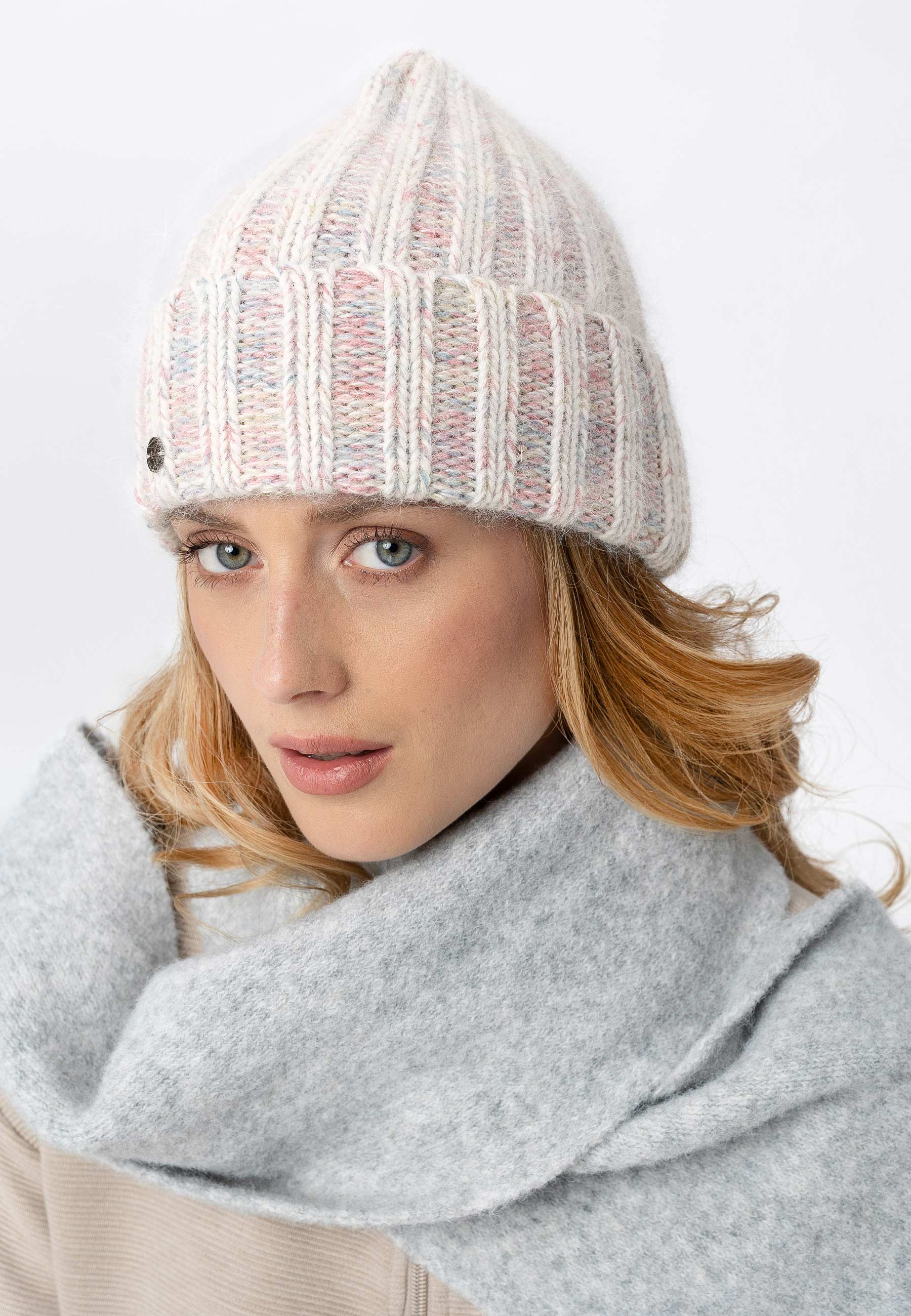 Ciepła czapka z wełną H-FURRY