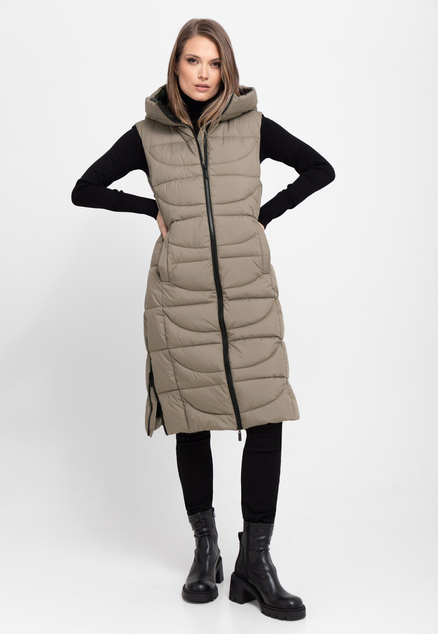 Długi, pikowany bezrękawnik V-JAVA