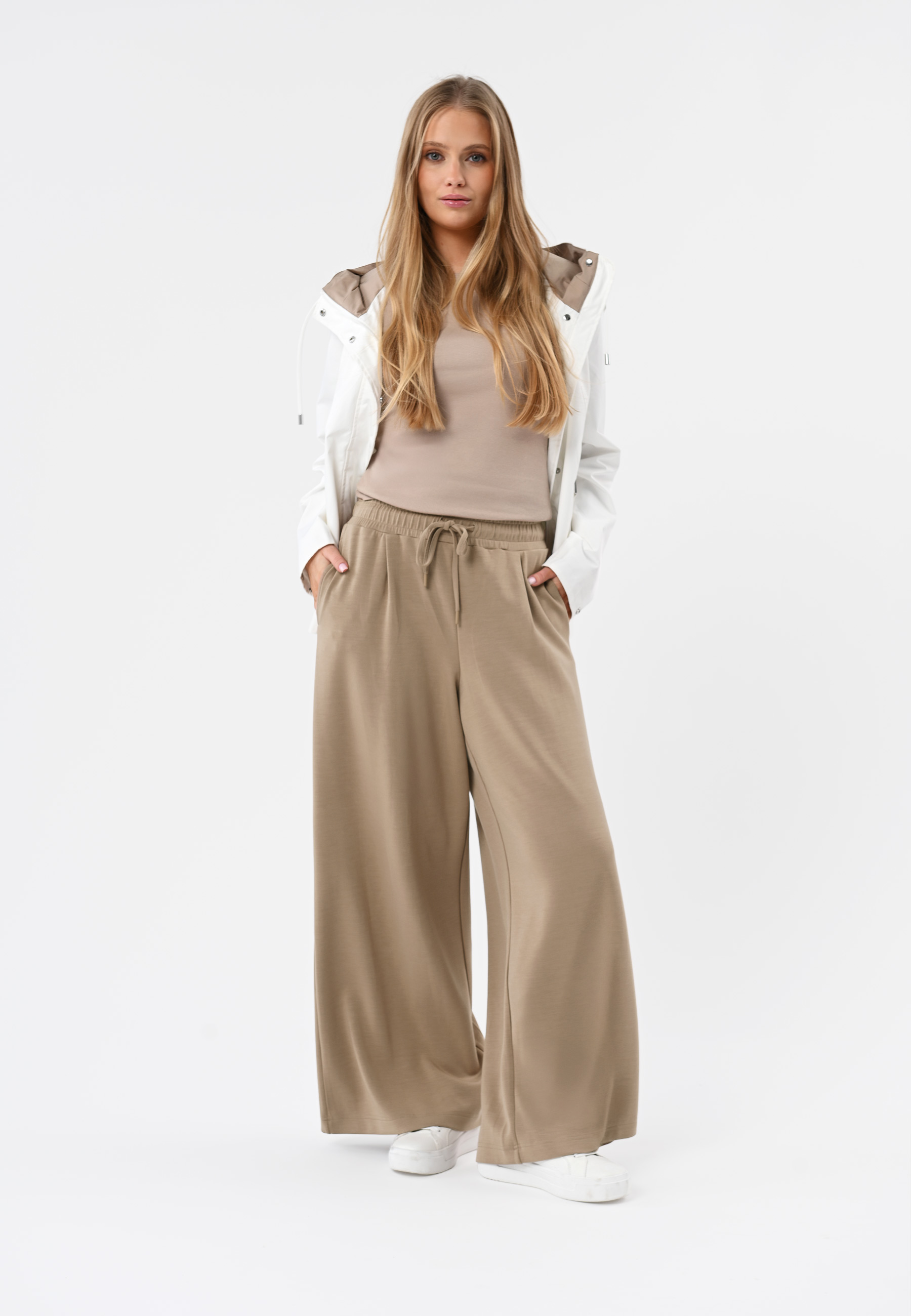 Beżowe, luźne spodnie dresowe N-MOCK