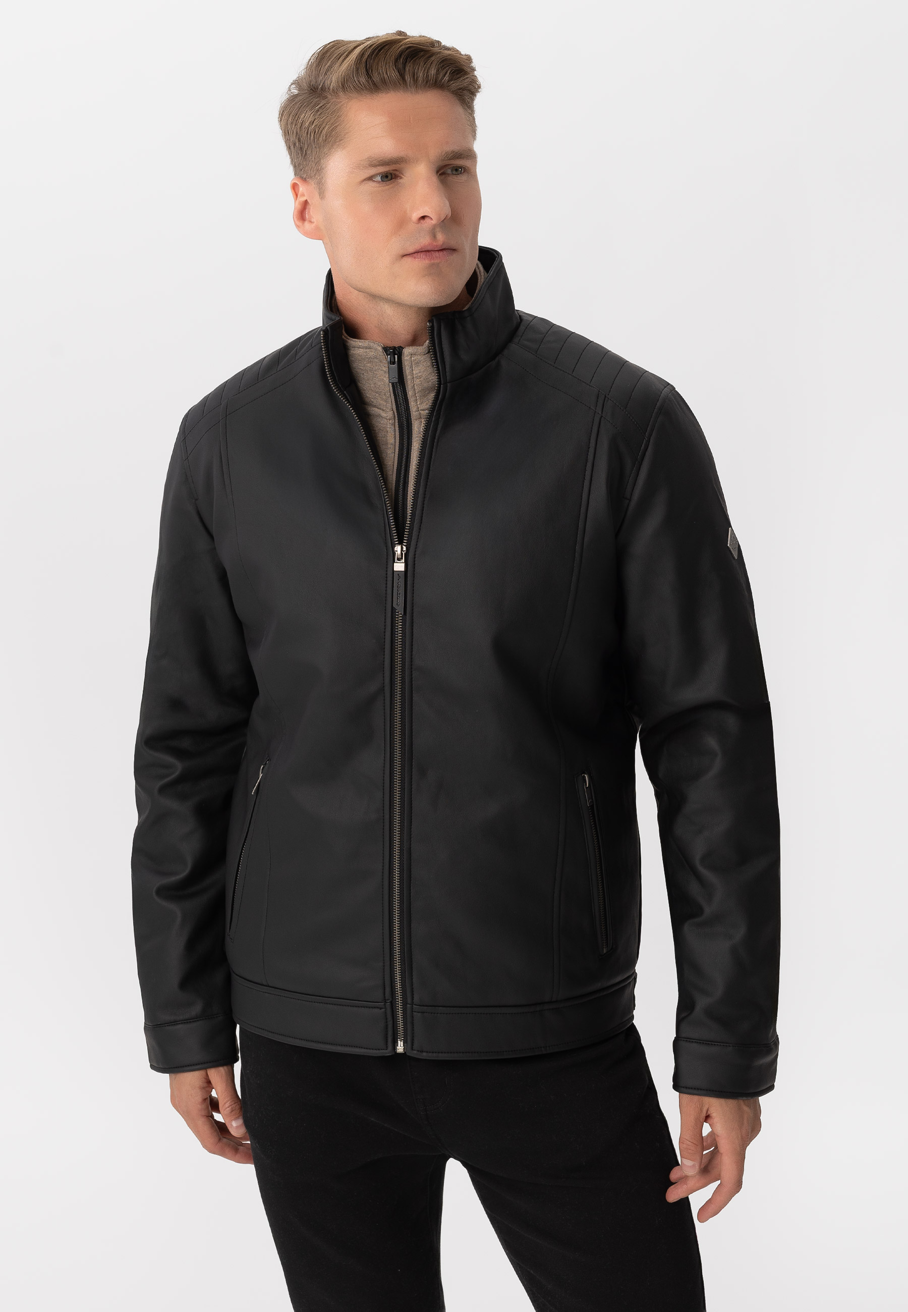 Czarna kurtka z ekoskóry J-NINO