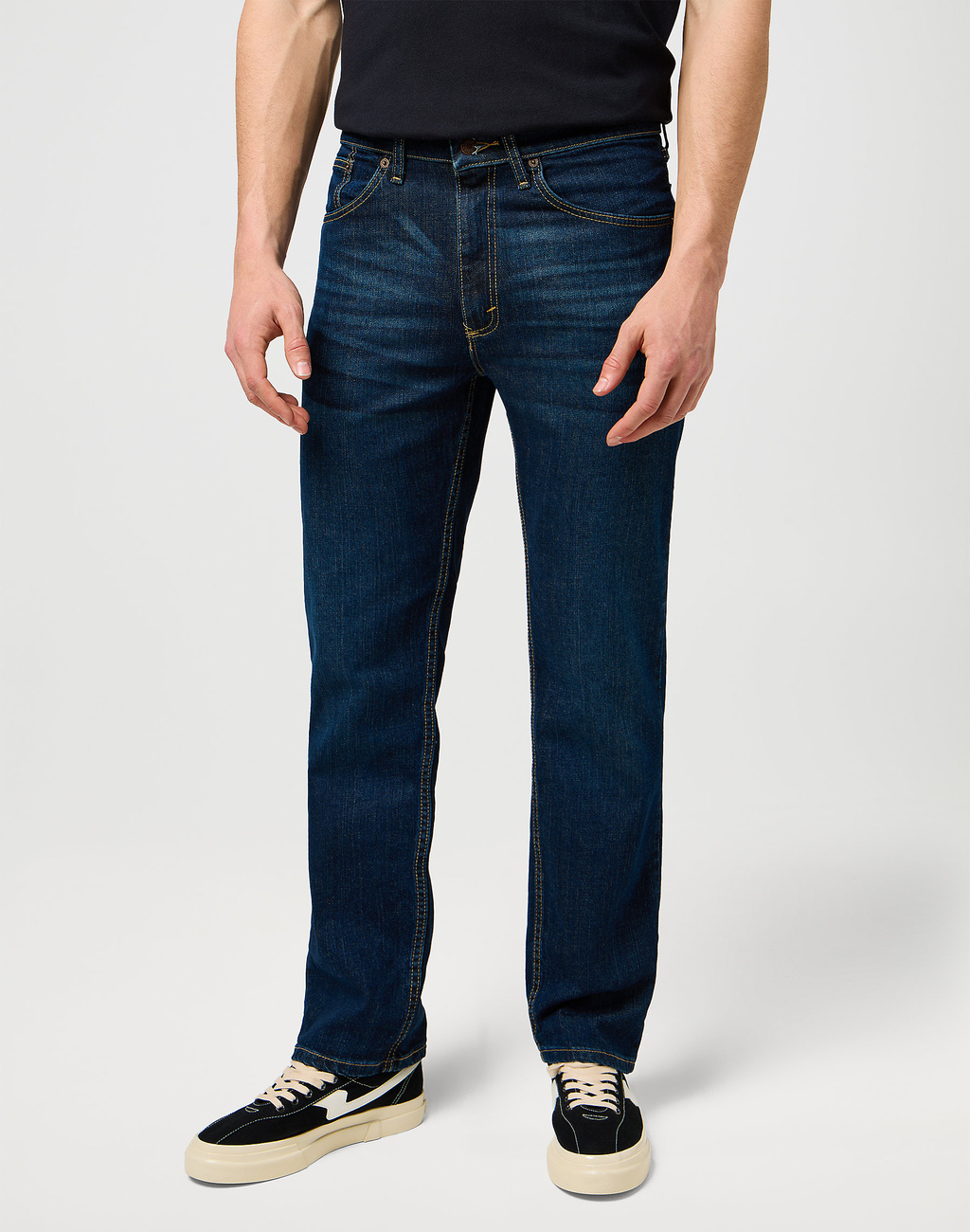 Męskie Spodnie Jeansowe Wrangler Regular Fit Blackened Indigo 112352956
