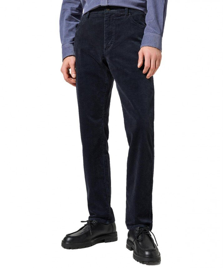 WRANGLER MĘSKIE SPODNIE SZTRUKSOWE RIVER DARK NAVY 112356784 W17T018200