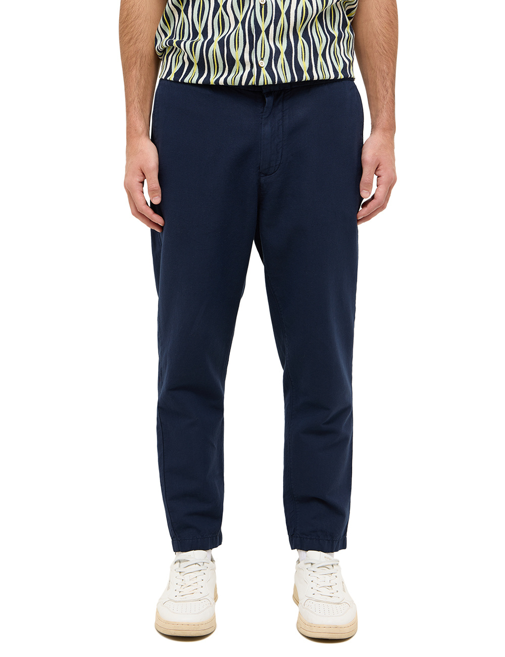 Męskie Spodnie Jeansowe Mustang Style Milano Linen Jogger Navy Blazer 1016436 5324