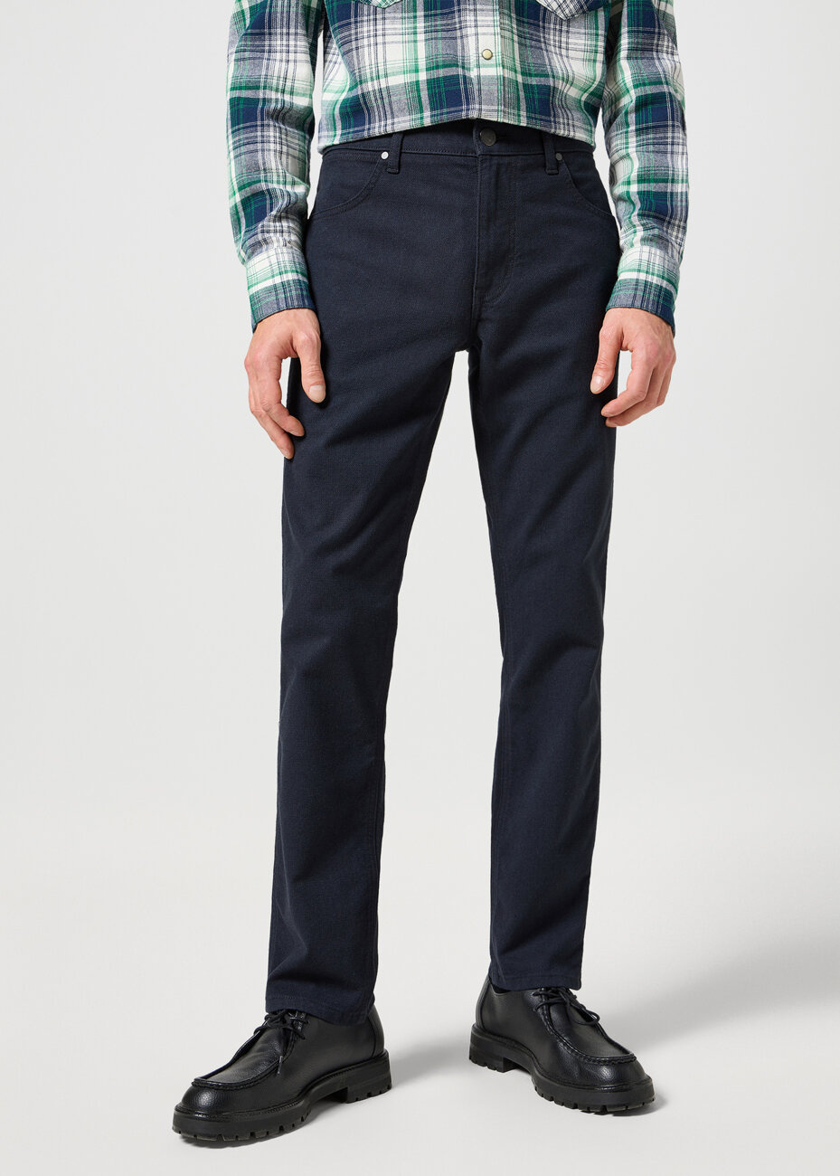 WRANGLER GREENSBORO MĘSKIE SPODNIE MATERIAŁOWE MATERIAŁ CHINO DARK NAVY 112358043 W15Q017344