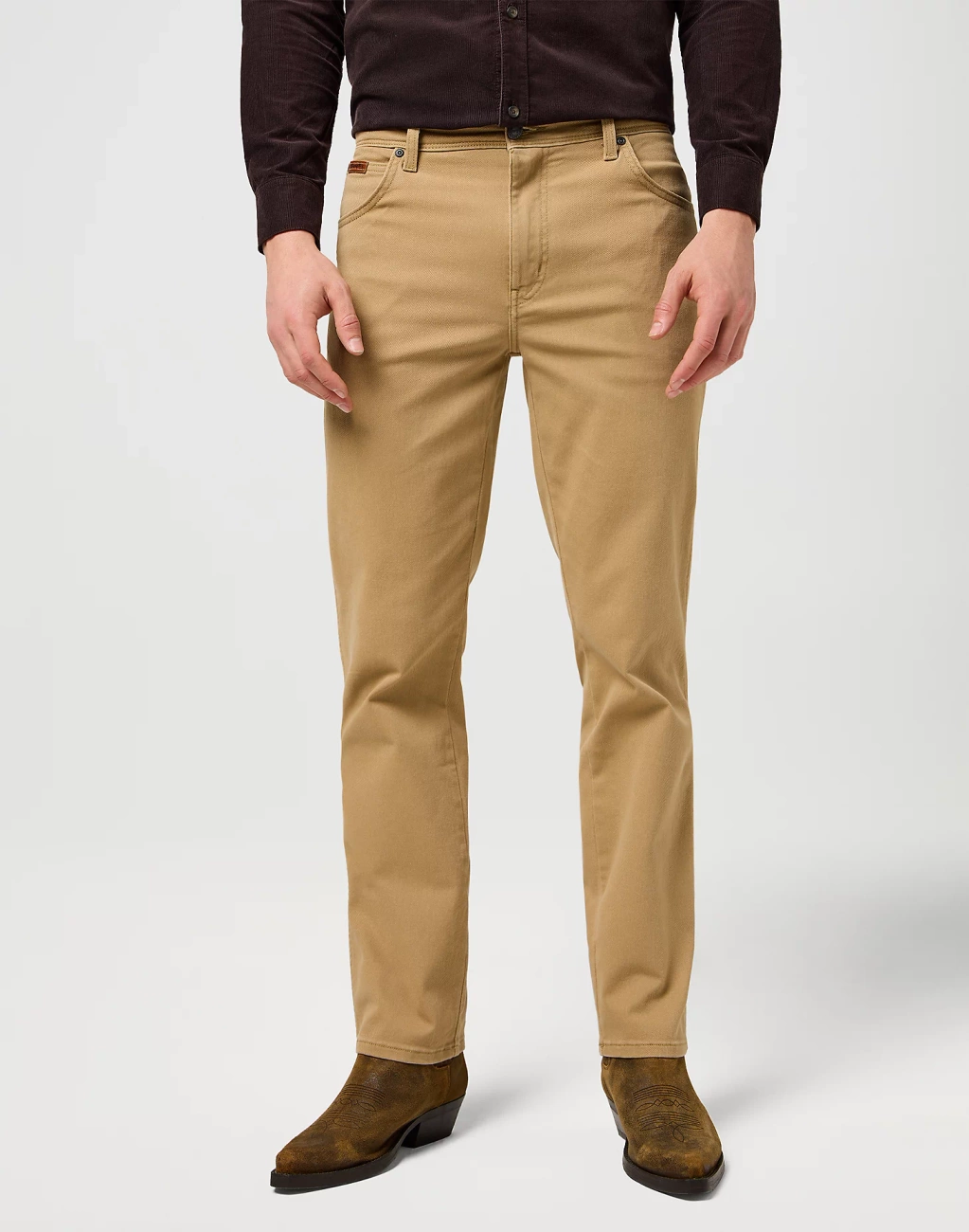 MESKIE SPODNIE WRANGLER TEXAS TIGERS EYE 112371695