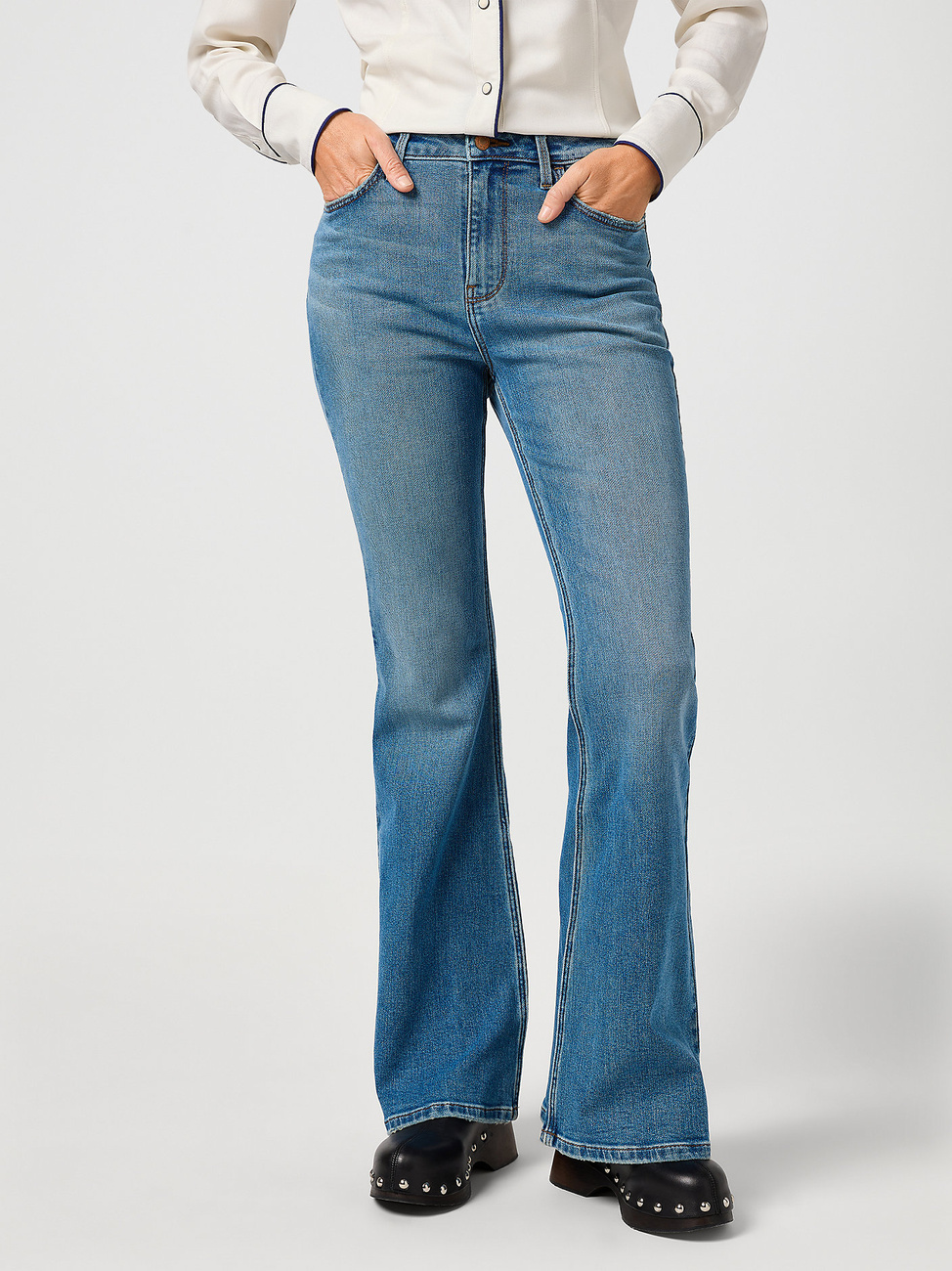 WRANGLER DAMSKIE SPODNIE JEANSOWE WRANGLER FIERCE FLARE SIERRA 112364512