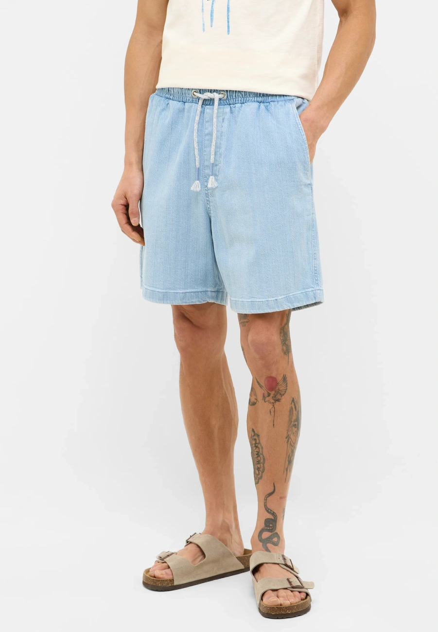 Męskie szorty Mustang Style Prague Shorts Denim Blue 1016652 5000 300