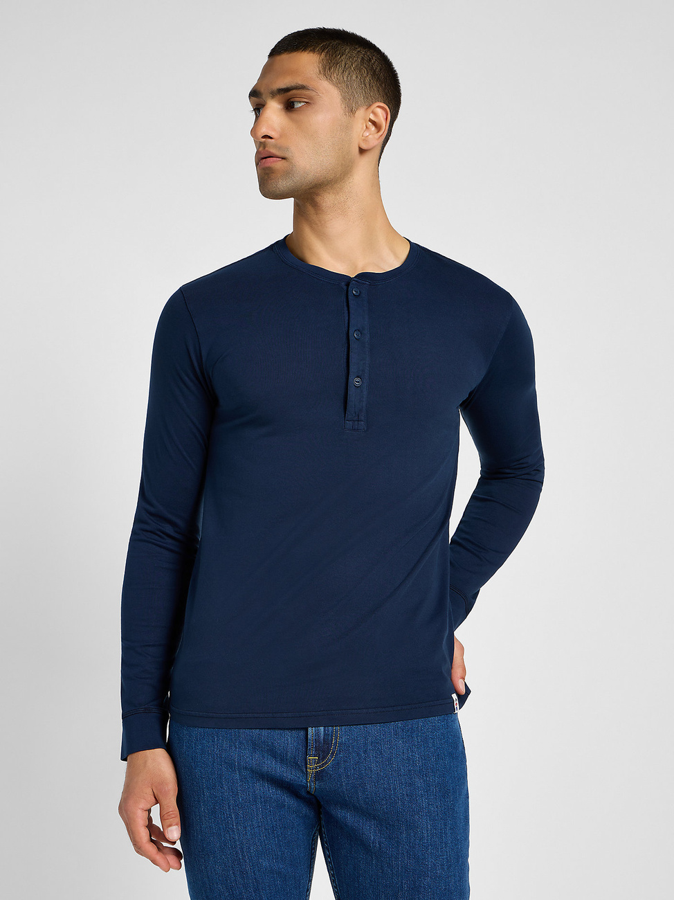 LEE MĘSKA KOSZULKA LONGSLEEVE LEE LS HENLEY INKY BLUE 112355567