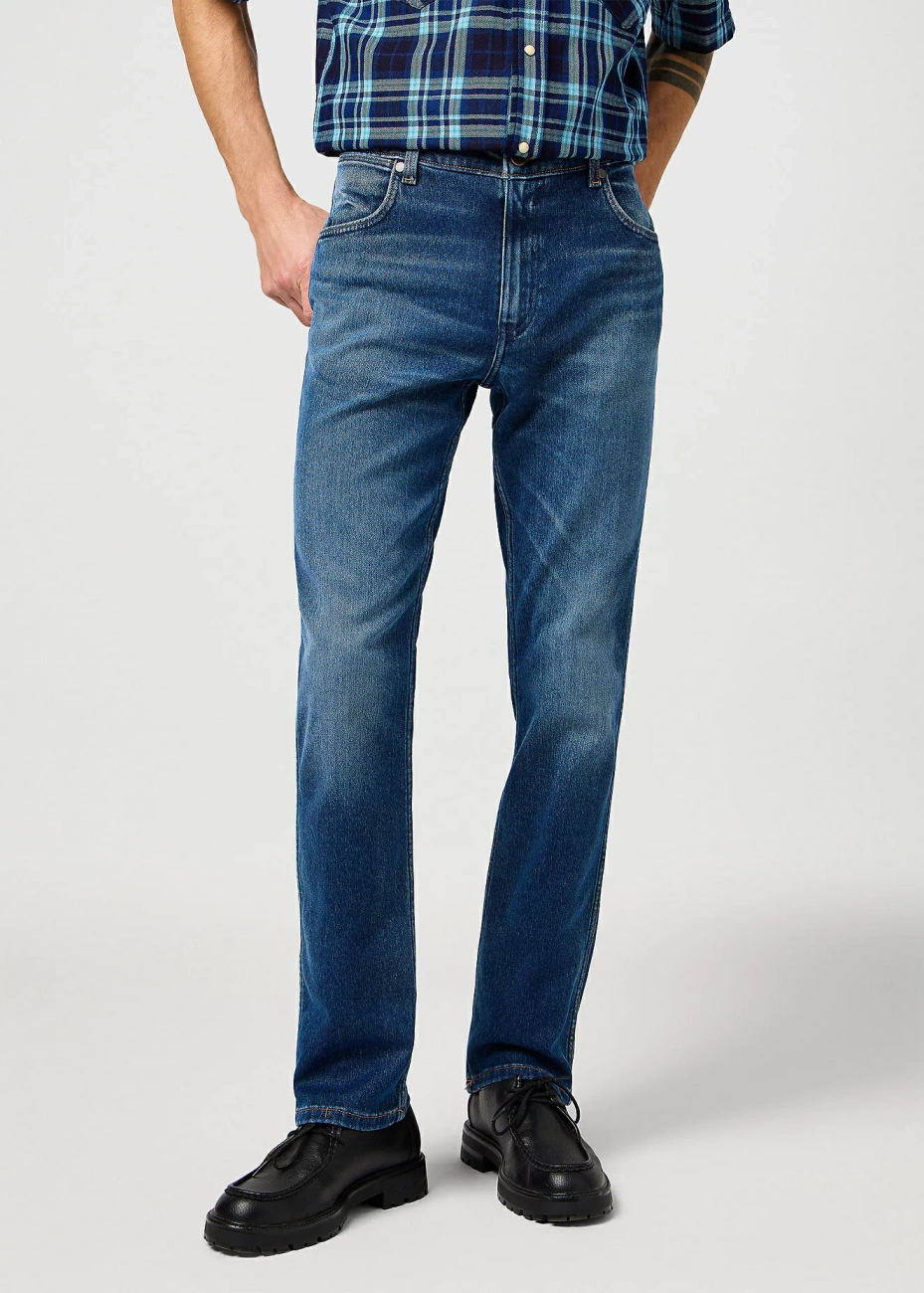 WRANGLER MĘSKIE SPODNIE JEANSOWE WRANGLER GREENSBORO DENIM DUSK 112362444