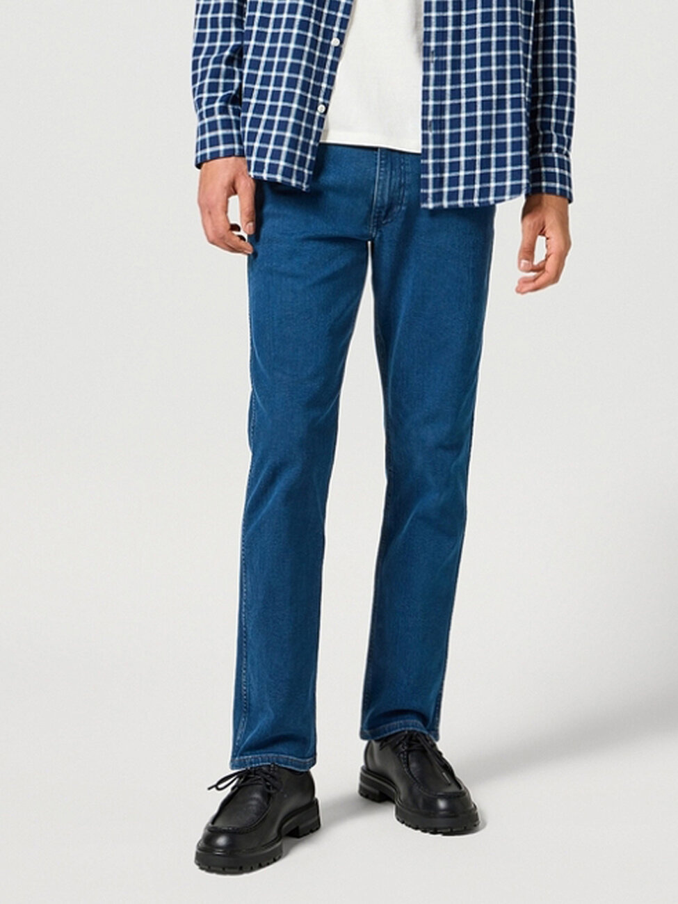 WRANGLER MĘSKIE SPODNIE JEANSOWE GREENSBORO BLUE GREY 112355018 W15Q017416