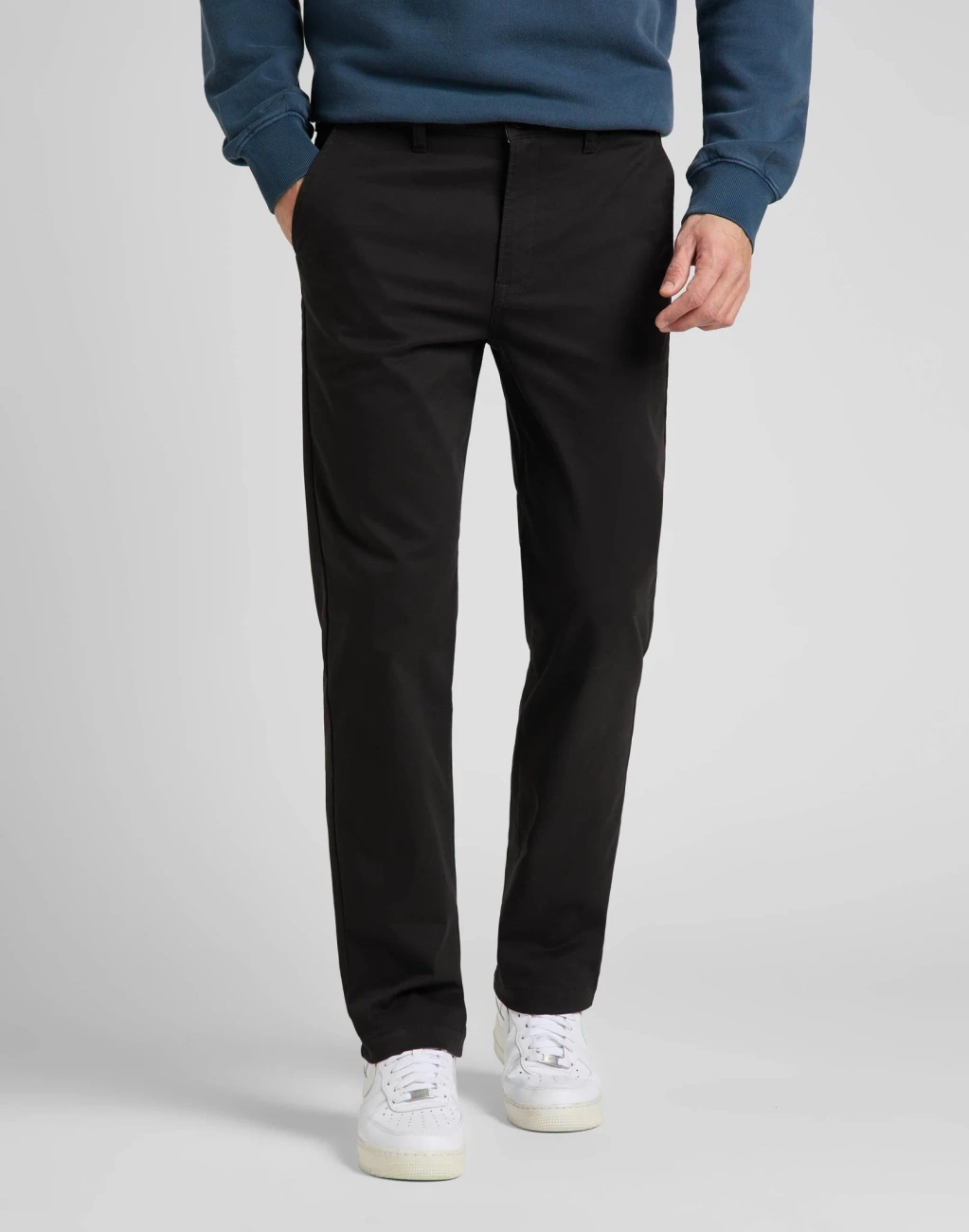 MESKIE SPODNIE MATERIAŁOWE LEE REGULAR CHINO BLACK 112322422