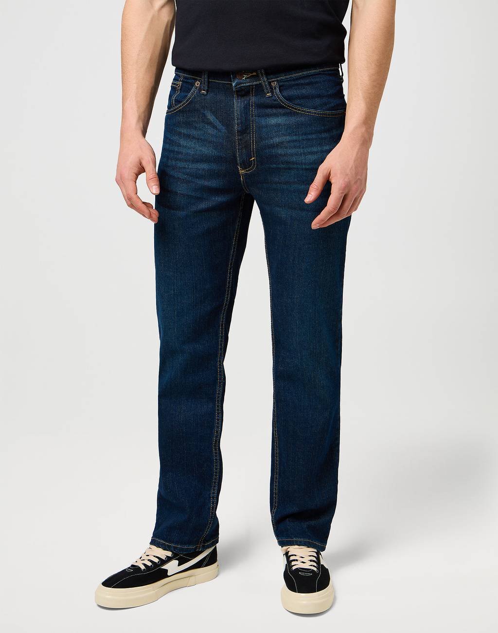 Męskie Spodnie Jeansowe Wrangler Regular Fit Blackened Indigo 112352956