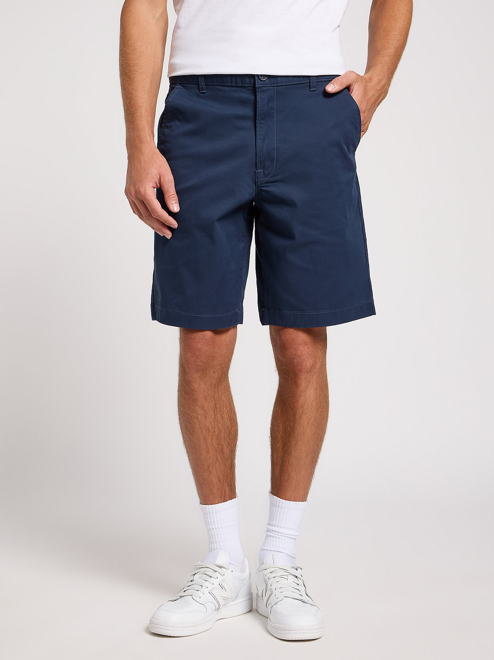 LEE MĘSKIE SPODENKI MATERIAŁOWE LEE RELAXED CHINO SHORT DEEP NAVY 112363934