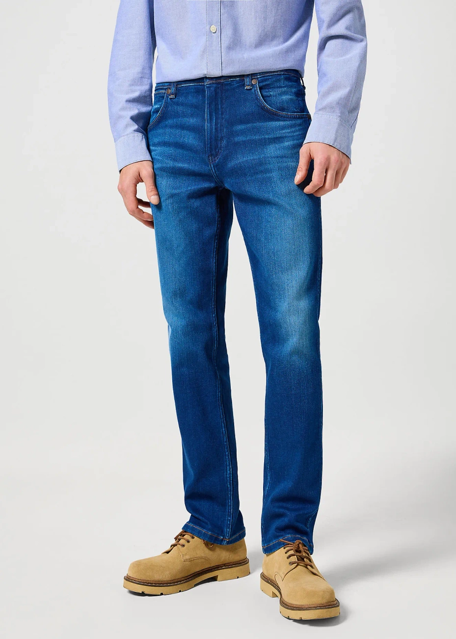 WRANGLER MĘSKIE SPODNIE JEANSOWE WRANGLER GREENSBORO BLUE JAM 112357412