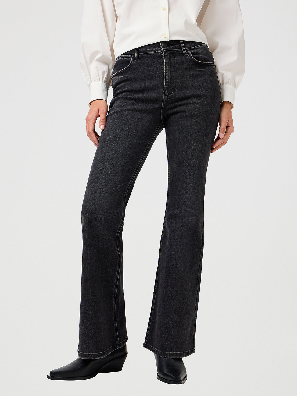 WRANGLER DAMSKIE SPODNIE JEANSOWE WRANGLER FIERCE FLARE CONSTELLATION 112362622