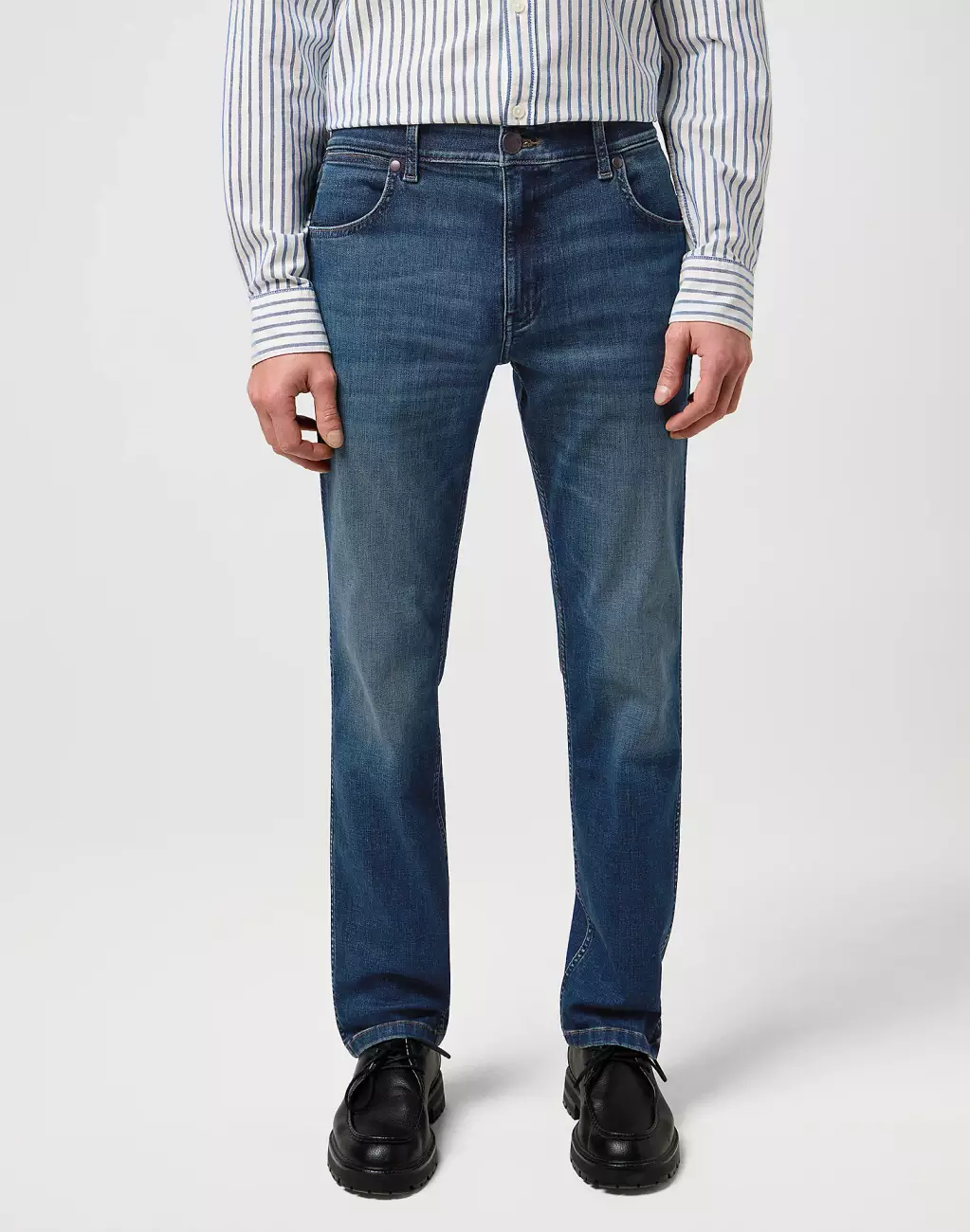 MESKIE SPODNIE WRANGLER GREENSBORO MARINE TINT 112371009