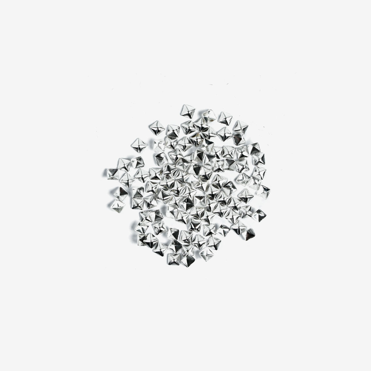 773 Ozdoba do manicure Semilac srebrny kwadrat duży, 100 sztuk