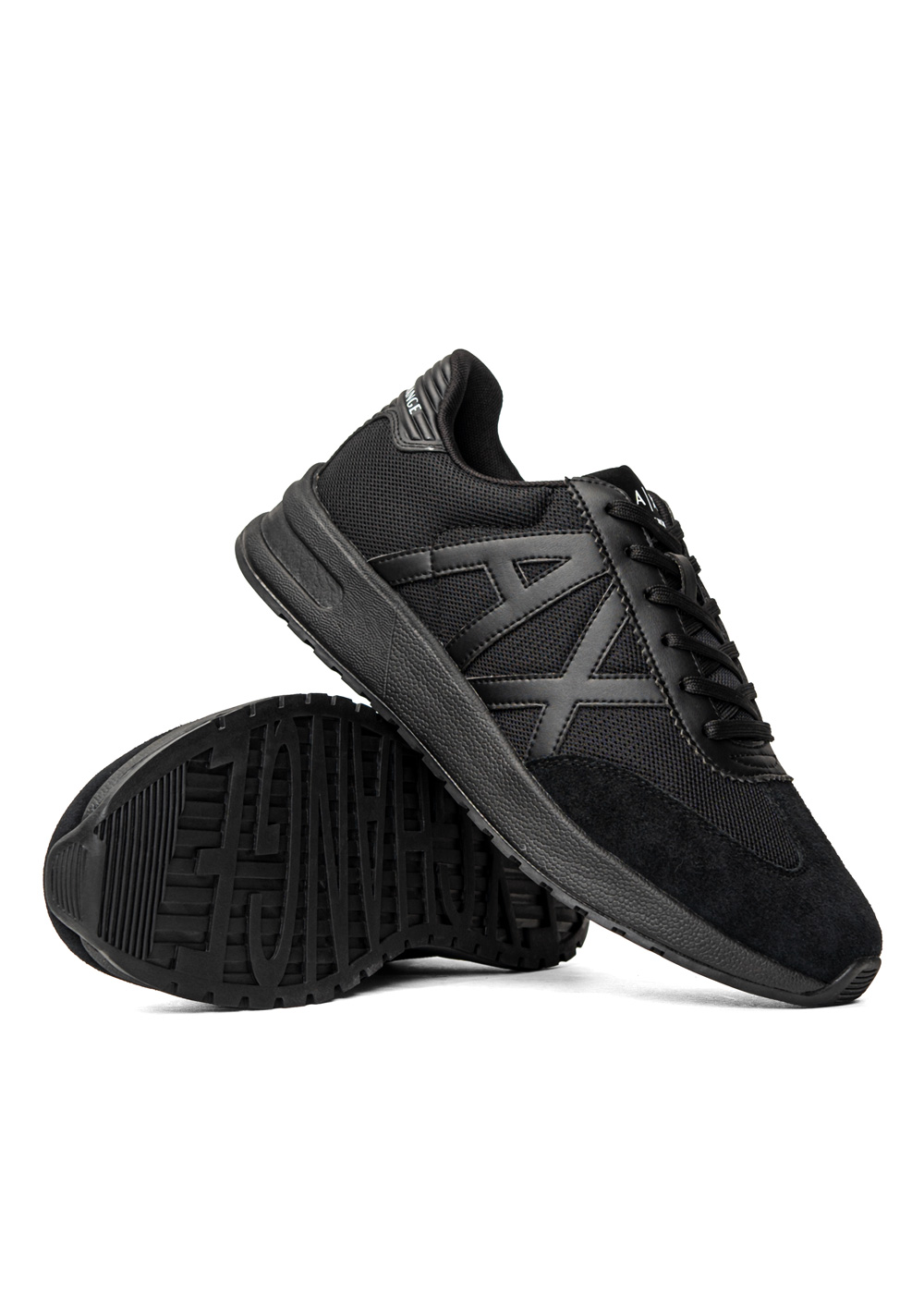 Sneakersy męskie czarne Armani Exchange XUX071 XV527 K001