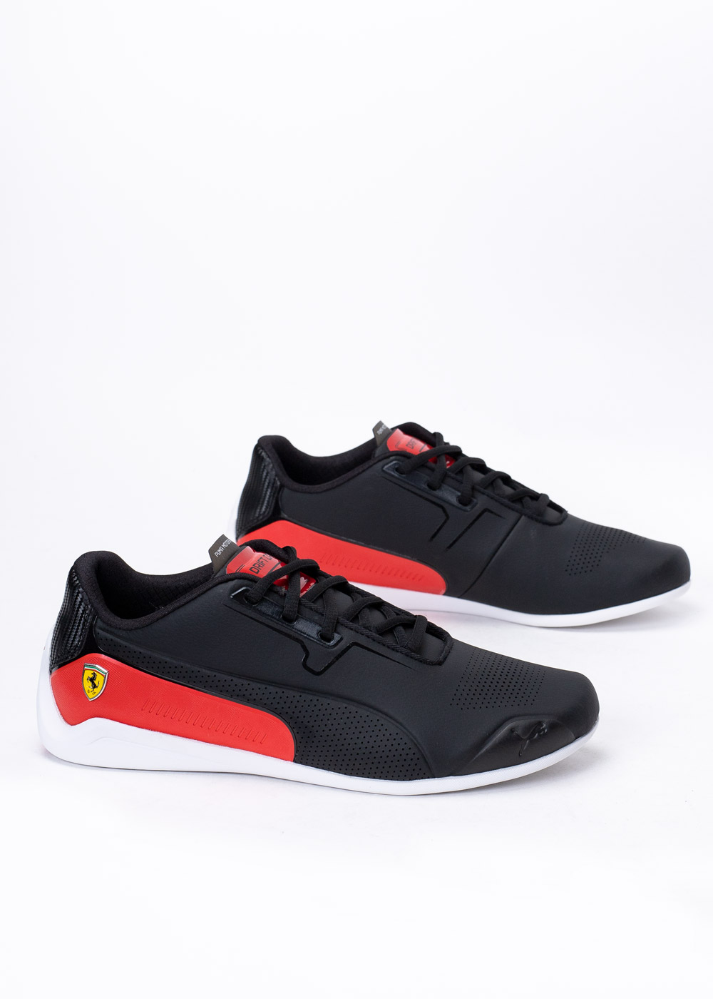 Sneakersy męskie czarne Puma Scuderia Ferrari Drift Cat 8