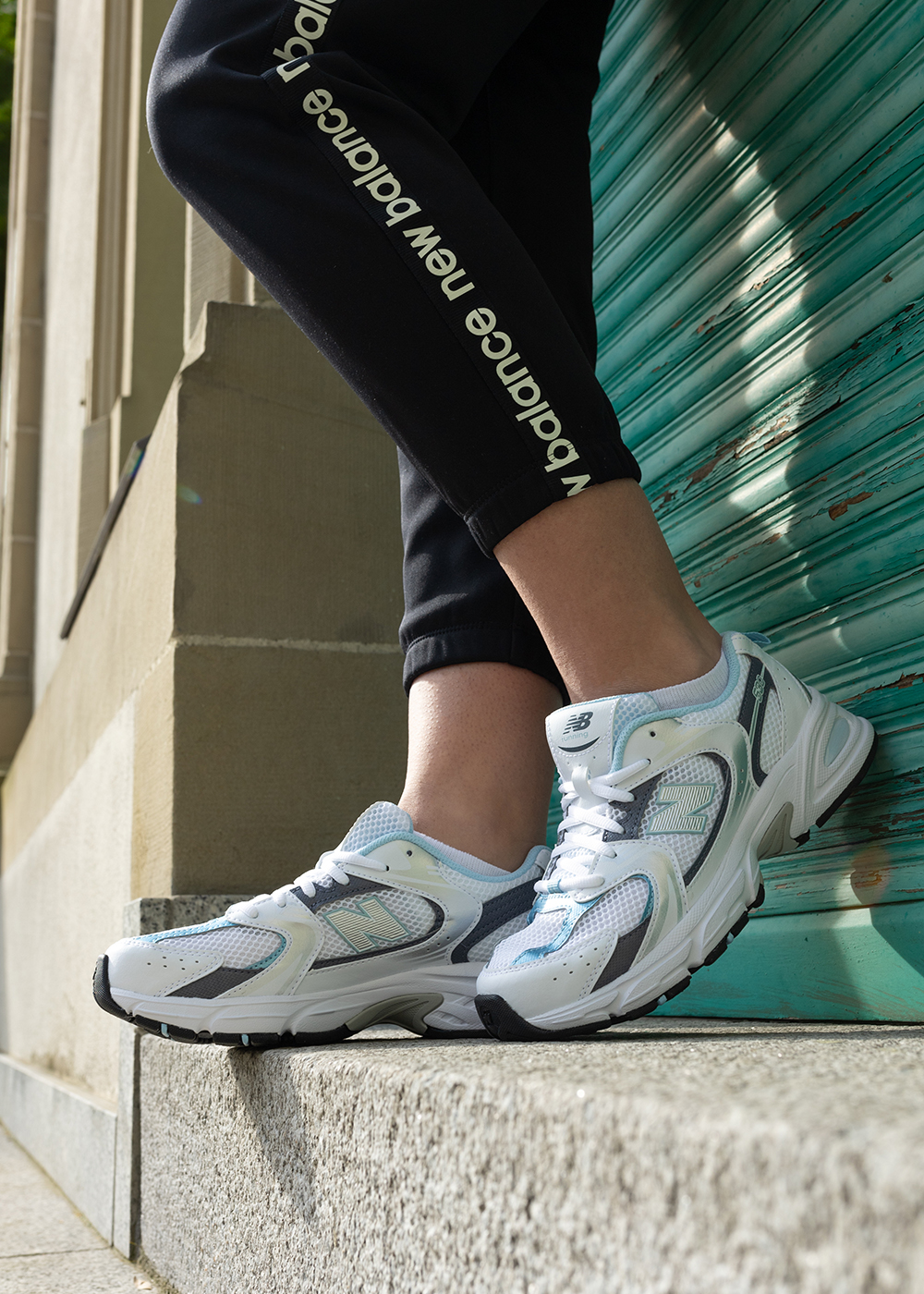 Sneakersy damskie NEW BALANCE 530 GR530RA