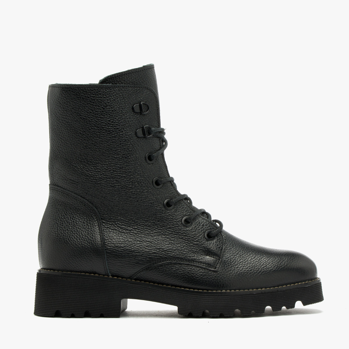 Czarne trzewiki na lekkiej podeszwie NATALIE