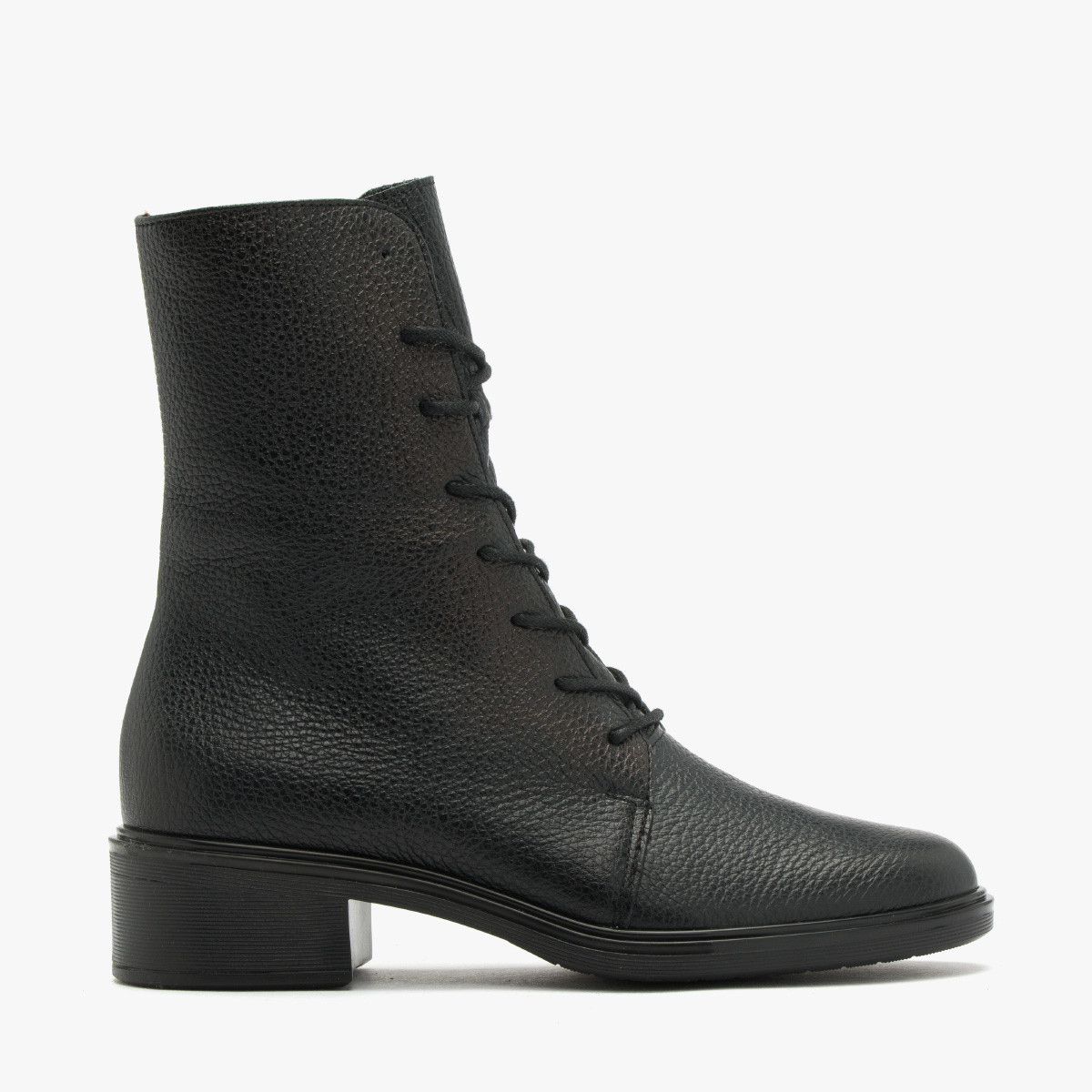 Czarne trzewiki na lekkim spodzie LIZZIE