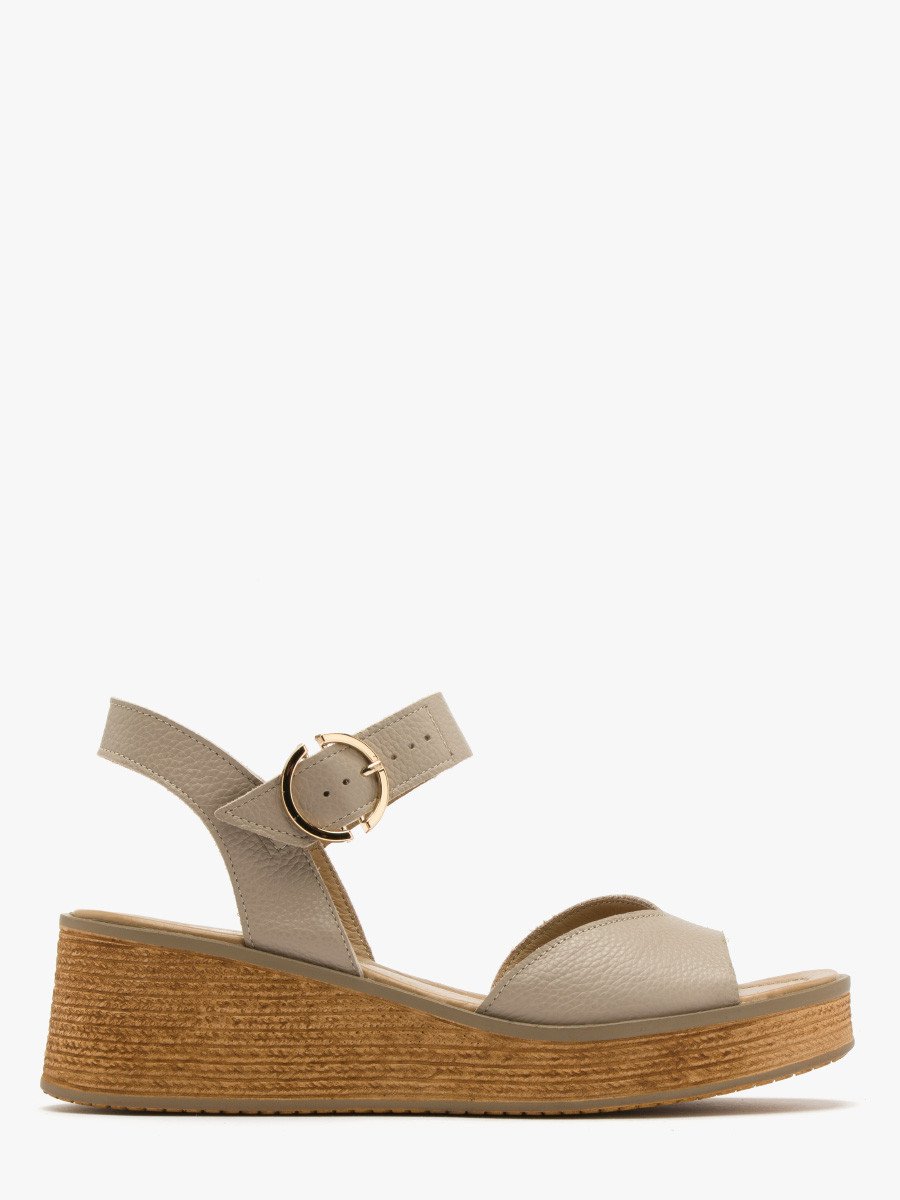 Beżowe sandały na platformie DONNA