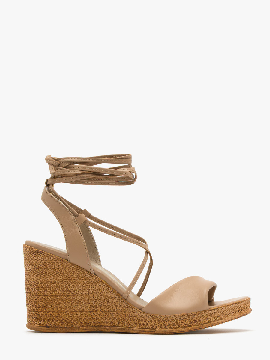 Beżowe sandały na wysokiej koturnie TARA