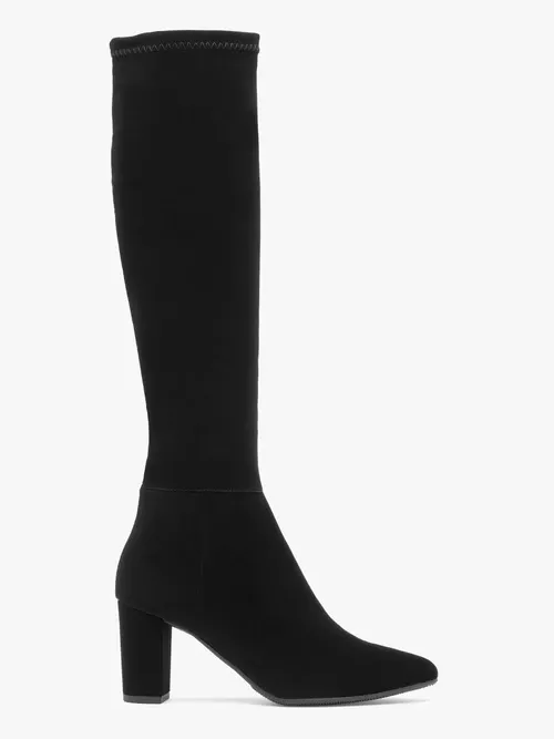 Elastyczne kozaki z wąską cholewką