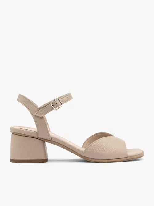 Beżowe sandały obcasie typu klocek