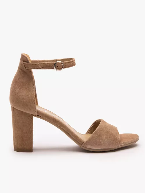 Jasnobrązowe sandały ze skóry welurowej