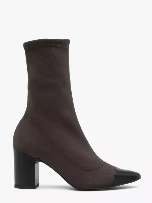 Brązowe elastyczne botki z czarnym noskiem