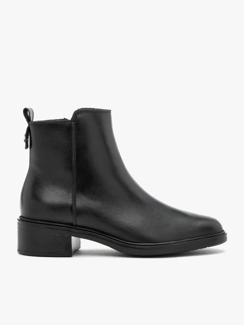 Czarne botki ze skóry licowej