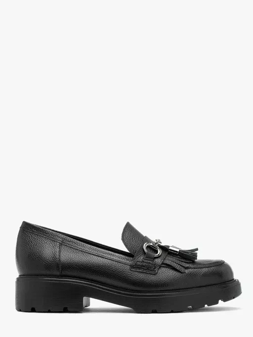 Czarne mokasyny z frędzlami