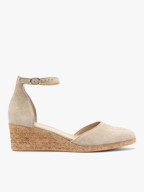 Welurowe czółenka na platformie