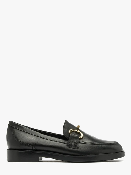 Czarne mokasyny ze złotą ozdobą